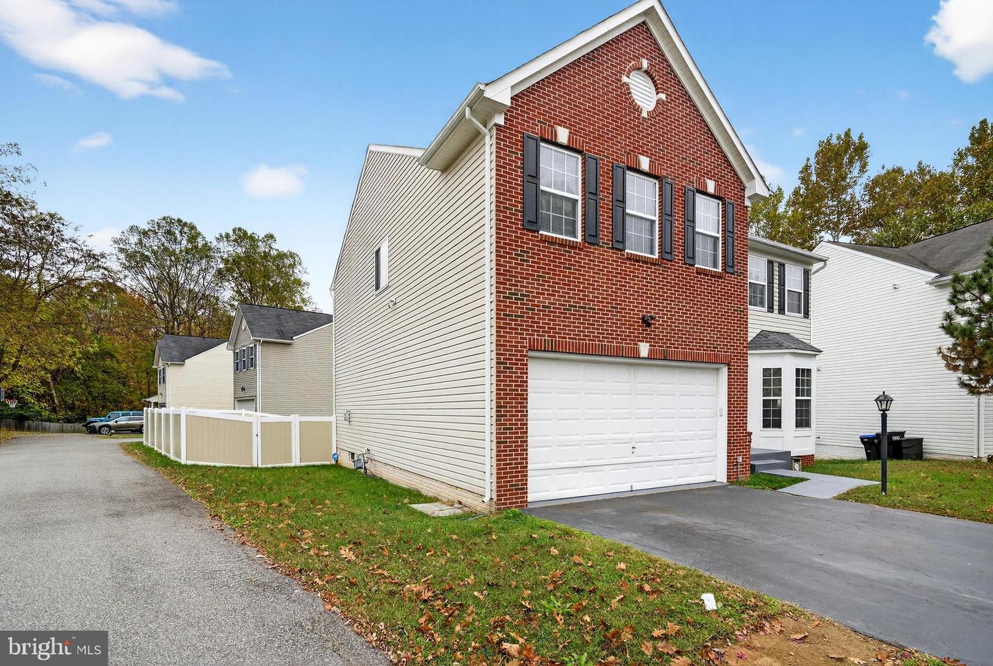 1032 BAKERSFIELD LN, FREDERICKSBURG, Virginia 22401, 5 Bedrooms Bedrooms, ,3 BathroomsBathrooms,Residential,For sale,1032 BAKERSFIELD LN,VAFB2009108 MLS # VAFB2009108 1032 BAKERSFIELD LN, FREDERICKSBURG, Virginia 22401, 5 Bedrooms Bedrooms, ,3 BathroomsBathrooms,Residential,For sale,1032 BAKERSFIELD LN,VAFB2009108 MLS # VAFB2009108