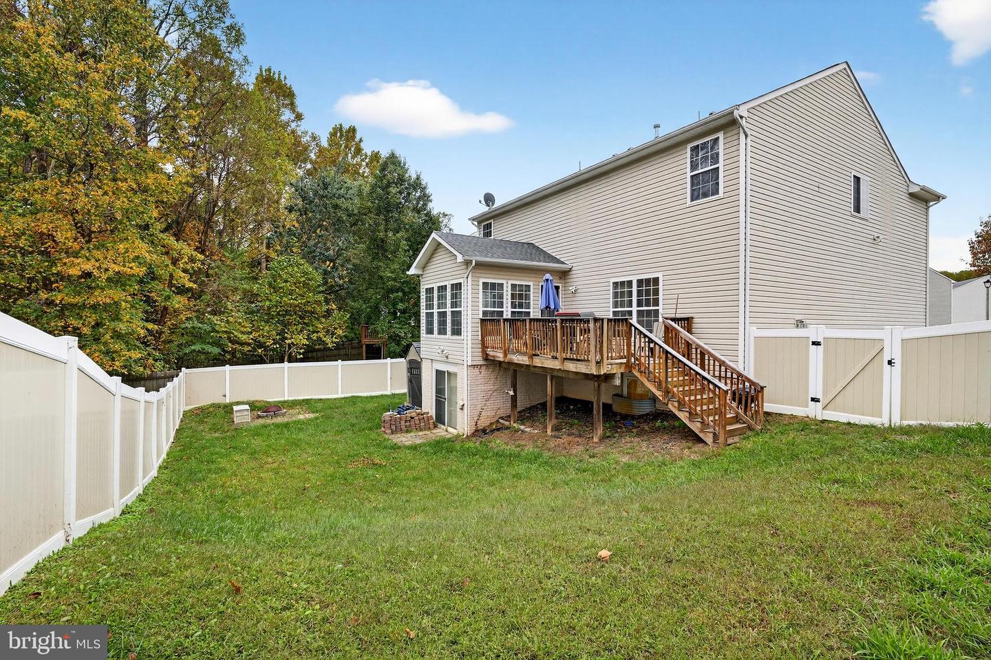 1032 BAKERSFIELD LN, FREDERICKSBURG, Virginia 22401, 5 Bedrooms Bedrooms, ,3 BathroomsBathrooms,Residential,For sale,1032 BAKERSFIELD LN,VAFB2009108 MLS # VAFB2009108 1032 BAKERSFIELD LN, FREDERICKSBURG, Virginia 22401, 5 Bedrooms Bedrooms, ,3 BathroomsBathrooms,Residential,For sale,1032 BAKERSFIELD LN,VAFB2009108 MLS # VAFB2009108