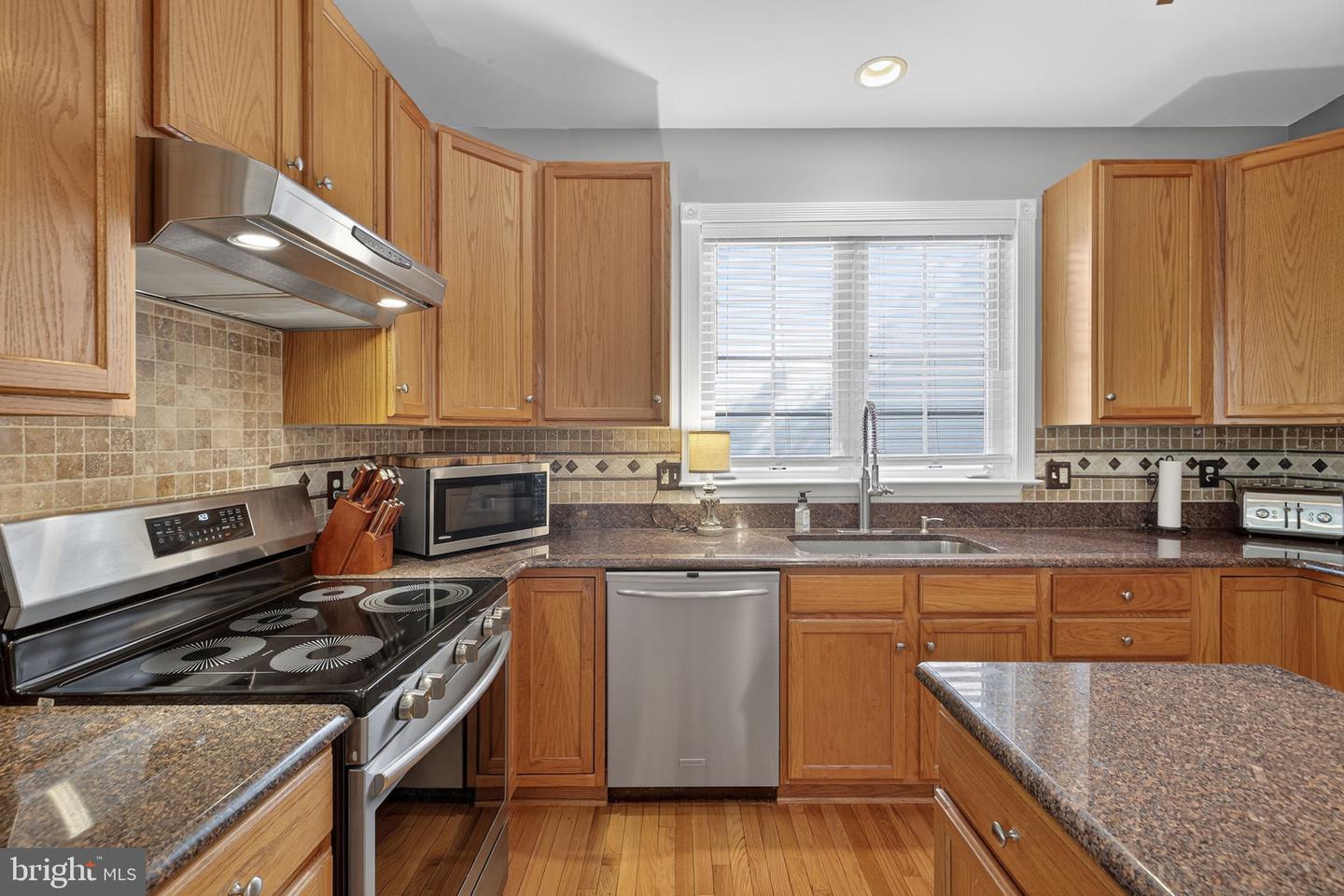 35804 PARK HEIGHTS CIR, ROUND HILL, Virginia 20141, 5 Bedrooms Bedrooms, ,3 BathroomsBathrooms,Residential,For sale,35804 PARK HEIGHTS CIR,VALO2109016 MLS # VALO2109016 35804 PARK HEIGHTS CIR, ROUND HILL, Virginia 20141, 5 Bedrooms Bedrooms, ,3 BathroomsBathrooms,Residential,For sale,35804 PARK HEIGHTS CIR,VALO2109016 MLS # VALO2109016