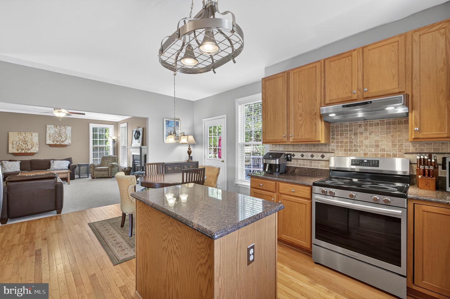 35804 PARK HEIGHTS CIR, ROUND HILL, Virginia 20141, 5 Bedrooms Bedrooms, ,3 BathroomsBathrooms,Residential,For sale,35804 PARK HEIGHTS CIR,VALO2109016 MLS # VALO2109016 35804 PARK HEIGHTS CIR, ROUND HILL, Virginia 20141, 5 Bedrooms Bedrooms, ,3 BathroomsBathrooms,Residential,For sale,35804 PARK HEIGHTS CIR,VALO2109016 MLS # VALO2109016