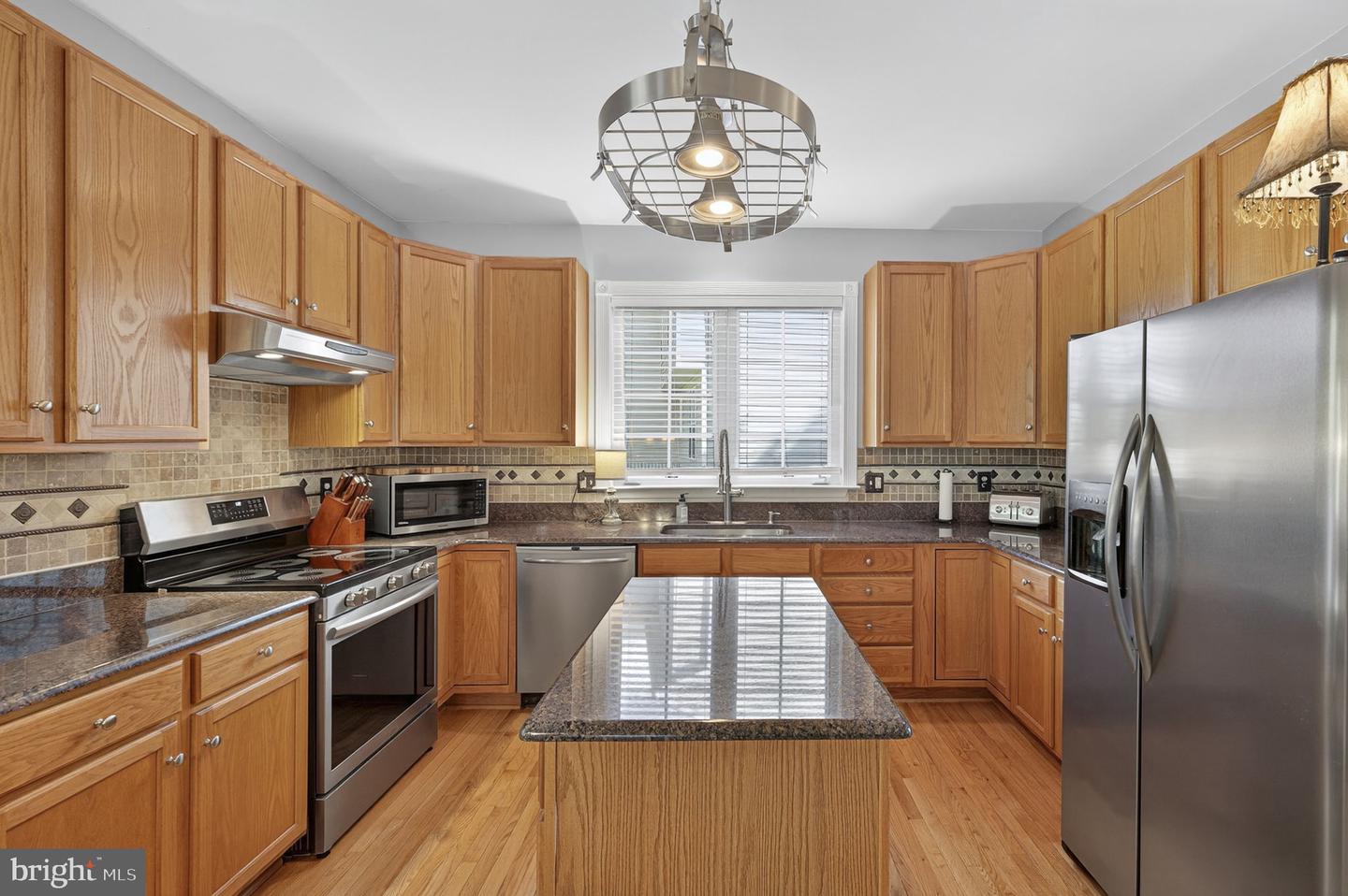 35804 PARK HEIGHTS CIR, ROUND HILL, Virginia 20141, 5 Bedrooms Bedrooms, ,3 BathroomsBathrooms,Residential,For sale,35804 PARK HEIGHTS CIR,VALO2109016 MLS # VALO2109016 35804 PARK HEIGHTS CIR, ROUND HILL, Virginia 20141, 5 Bedrooms Bedrooms, ,3 BathroomsBathrooms,Residential,For sale,35804 PARK HEIGHTS CIR,VALO2109016 MLS # VALO2109016