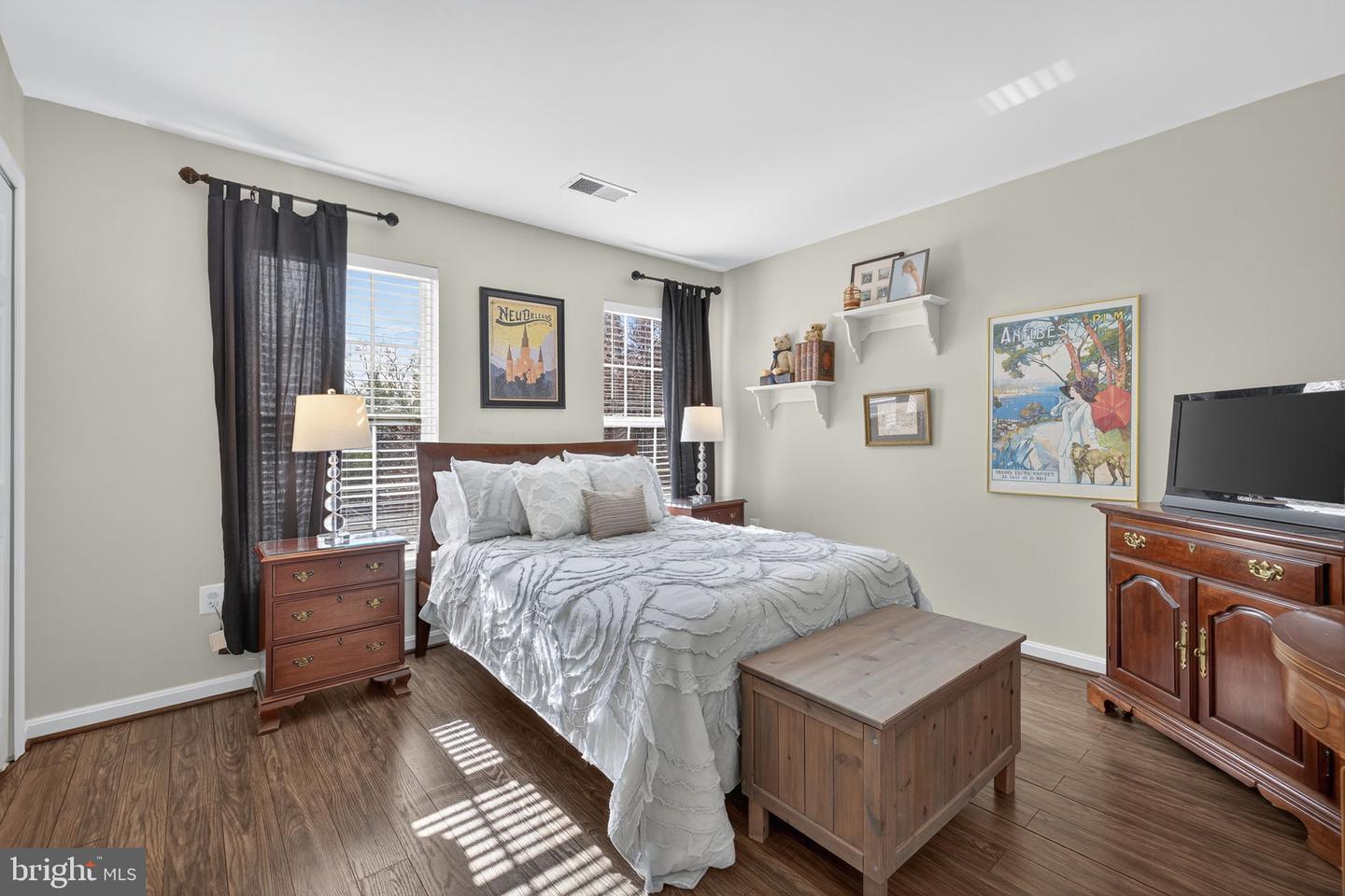 35804 PARK HEIGHTS CIR, ROUND HILL, Virginia 20141, 5 Bedrooms Bedrooms, ,3 BathroomsBathrooms,Residential,For sale,35804 PARK HEIGHTS CIR,VALO2109016 MLS # VALO2109016 35804 PARK HEIGHTS CIR, ROUND HILL, Virginia 20141, 5 Bedrooms Bedrooms, ,3 BathroomsBathrooms,Residential,For sale,35804 PARK HEIGHTS CIR,VALO2109016 MLS # VALO2109016