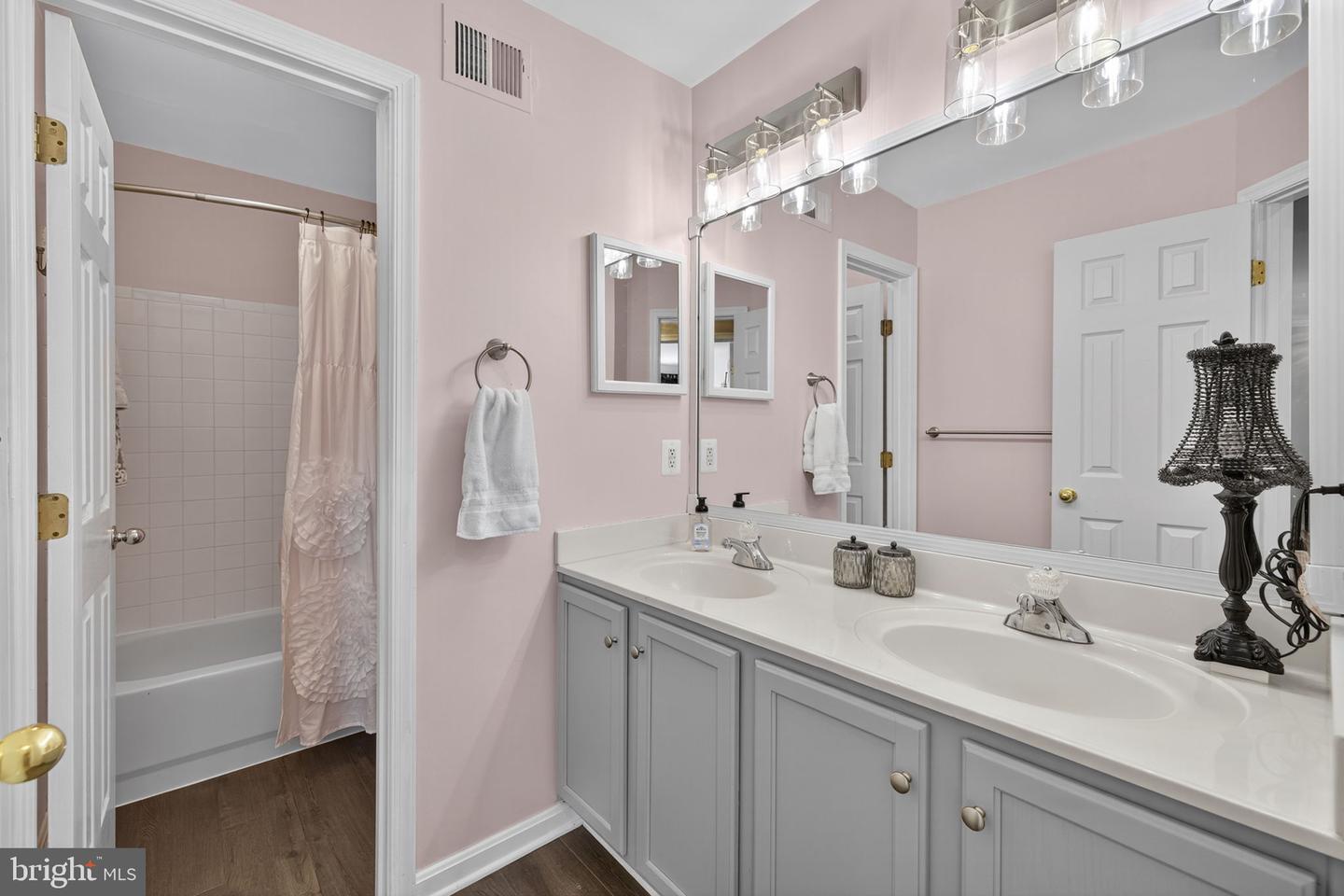 35804 PARK HEIGHTS CIR, ROUND HILL, Virginia 20141, 5 Bedrooms Bedrooms, ,3 BathroomsBathrooms,Residential,For sale,35804 PARK HEIGHTS CIR,VALO2109016 MLS # VALO2109016 35804 PARK HEIGHTS CIR, ROUND HILL, Virginia 20141, 5 Bedrooms Bedrooms, ,3 BathroomsBathrooms,Residential,For sale,35804 PARK HEIGHTS CIR,VALO2109016 MLS # VALO2109016