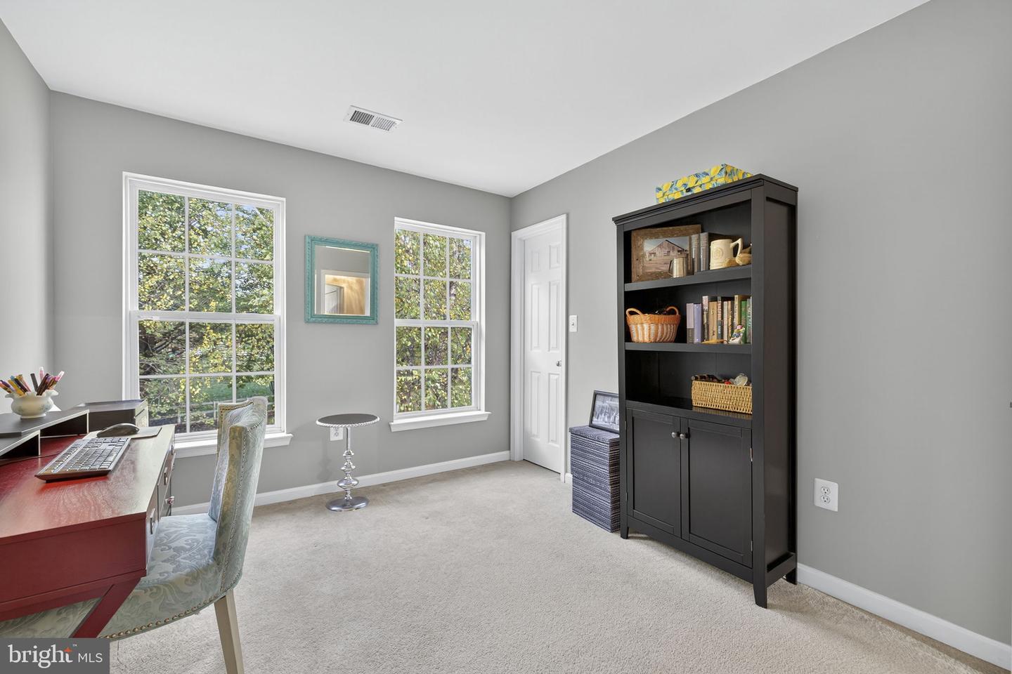 35804 PARK HEIGHTS CIR, ROUND HILL, Virginia 20141, 5 Bedrooms Bedrooms, ,3 BathroomsBathrooms,Residential,For sale,35804 PARK HEIGHTS CIR,VALO2109016 MLS # VALO2109016 35804 PARK HEIGHTS CIR, ROUND HILL, Virginia 20141, 5 Bedrooms Bedrooms, ,3 BathroomsBathrooms,Residential,For sale,35804 PARK HEIGHTS CIR,VALO2109016 MLS # VALO2109016