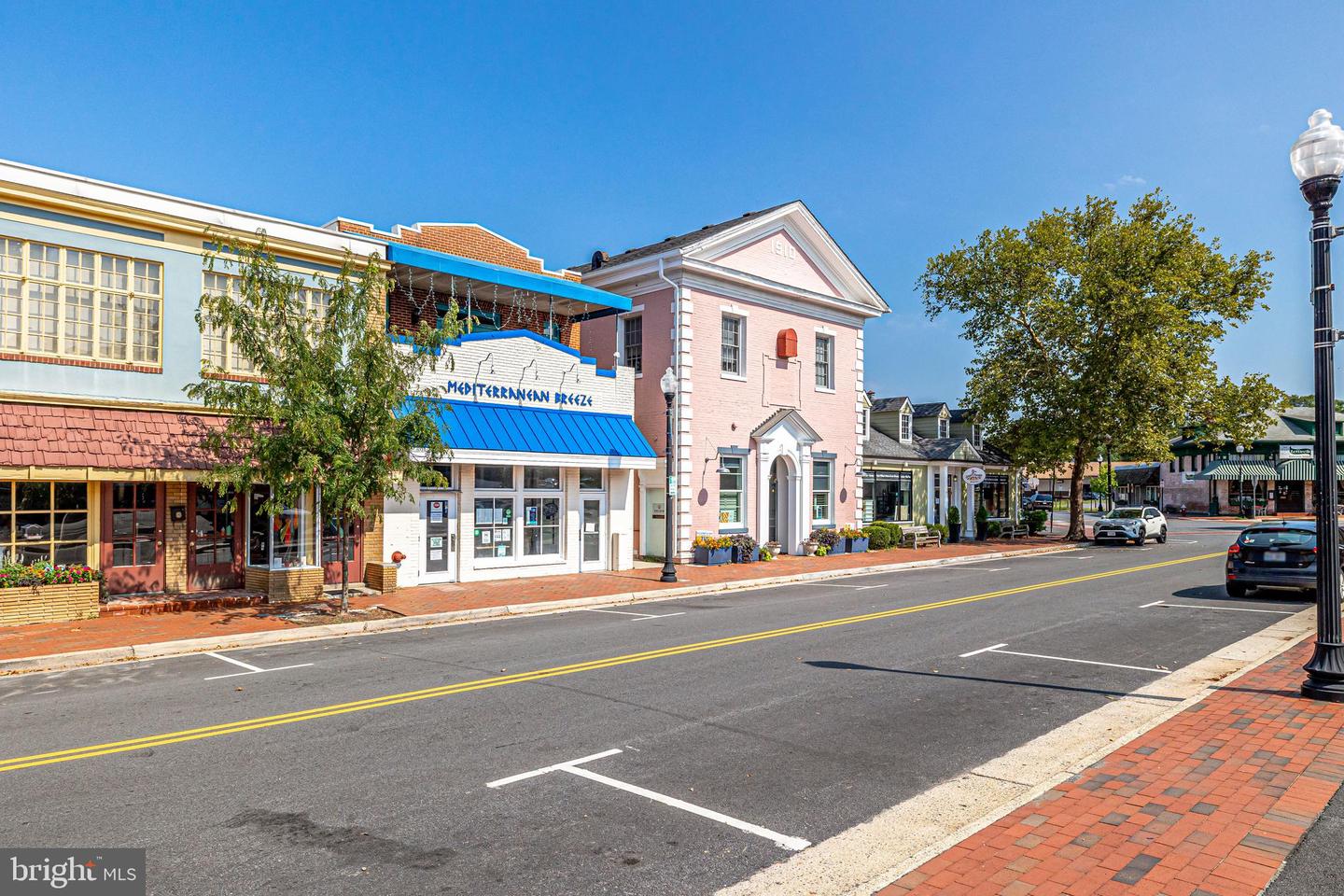 1127 SHANNON PL, HERNDON, Virginia 20170, 3 Bedrooms Bedrooms, ,2 BathroomsBathrooms,Residential,For sale,1127 SHANNON PL,VAFX2274792 MLS # VAFX2274792 1127 SHANNON PL, HERNDON, Virginia 20170, 3 Bedrooms Bedrooms, ,2 BathroomsBathrooms,Residential,For sale,1127 SHANNON PL,VAFX2274792 MLS # VAFX2274792