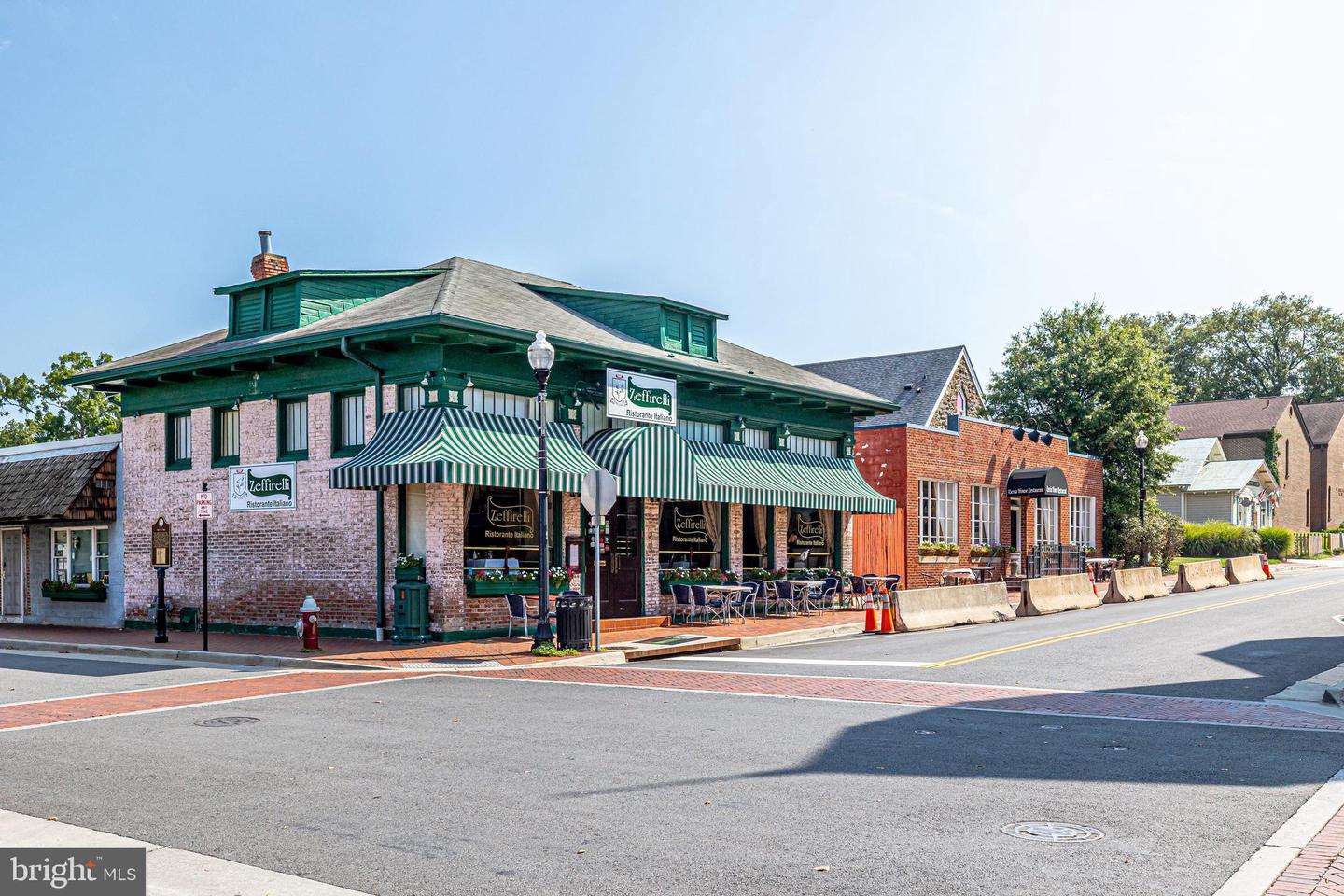 1127 SHANNON PL, HERNDON, Virginia 20170, 3 Bedrooms Bedrooms, ,2 BathroomsBathrooms,Residential,For sale,1127 SHANNON PL,VAFX2274792 MLS # VAFX2274792 1127 SHANNON PL, HERNDON, Virginia 20170, 3 Bedrooms Bedrooms, ,2 BathroomsBathrooms,Residential,For sale,1127 SHANNON PL,VAFX2274792 MLS # VAFX2274792