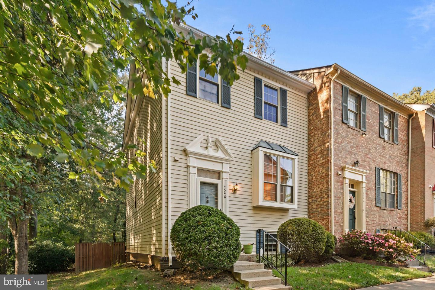 4548 LITTLE RIVER RUN DR, ANNANDALE, Virginia 22003, 3 Bedrooms Bedrooms, ,2 BathroomsBathrooms,Residential,For sale,4548 LITTLE RIVER RUN DR,VAFX2275502 MLS # VAFX2275502 4548 LITTLE RIVER RUN DR, ANNANDALE, Virginia 22003, 3 Bedrooms Bedrooms, ,2 BathroomsBathrooms,Residential,For sale,4548 LITTLE RIVER RUN DR,VAFX2275502 MLS # VAFX2275502