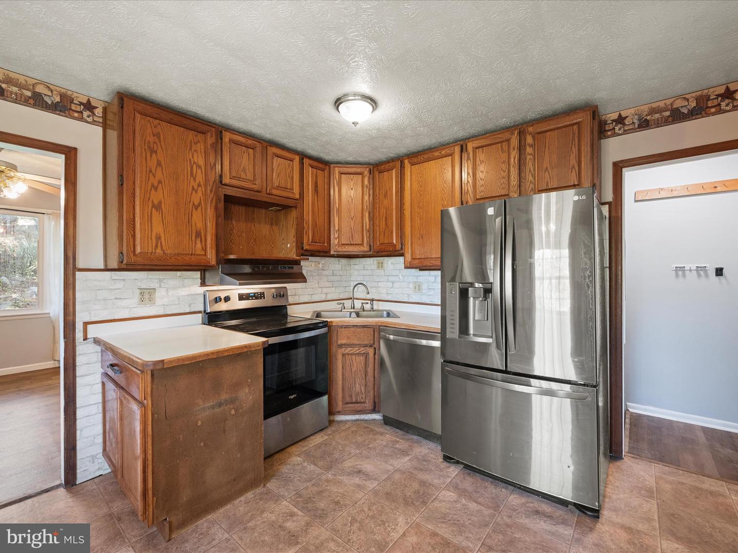 107 DALE CT, WINCHESTER, Virginia 22602, 4 Bedrooms Bedrooms, ,2 BathroomsBathrooms,Residential,For sale,107 DALE CT,VAFV2037592 MLS # VAFV2037592 107 DALE CT, WINCHESTER, Virginia 22602, 4 Bedrooms Bedrooms, ,2 BathroomsBathrooms,Residential,For sale,107 DALE CT,VAFV2037592 MLS # VAFV2037592