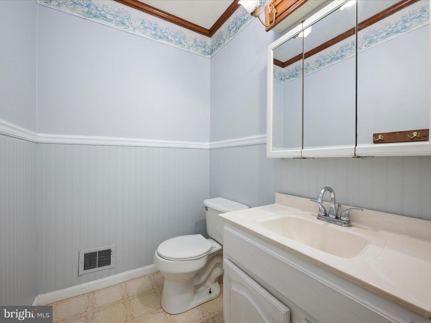 107 DALE CT, WINCHESTER, Virginia 22602, 4 Bedrooms Bedrooms, ,2 BathroomsBathrooms,Residential,For sale,107 DALE CT,VAFV2037592 MLS # VAFV2037592 107 DALE CT, WINCHESTER, Virginia 22602, 4 Bedrooms Bedrooms, ,2 BathroomsBathrooms,Residential,For sale,107 DALE CT,VAFV2037592 MLS # VAFV2037592