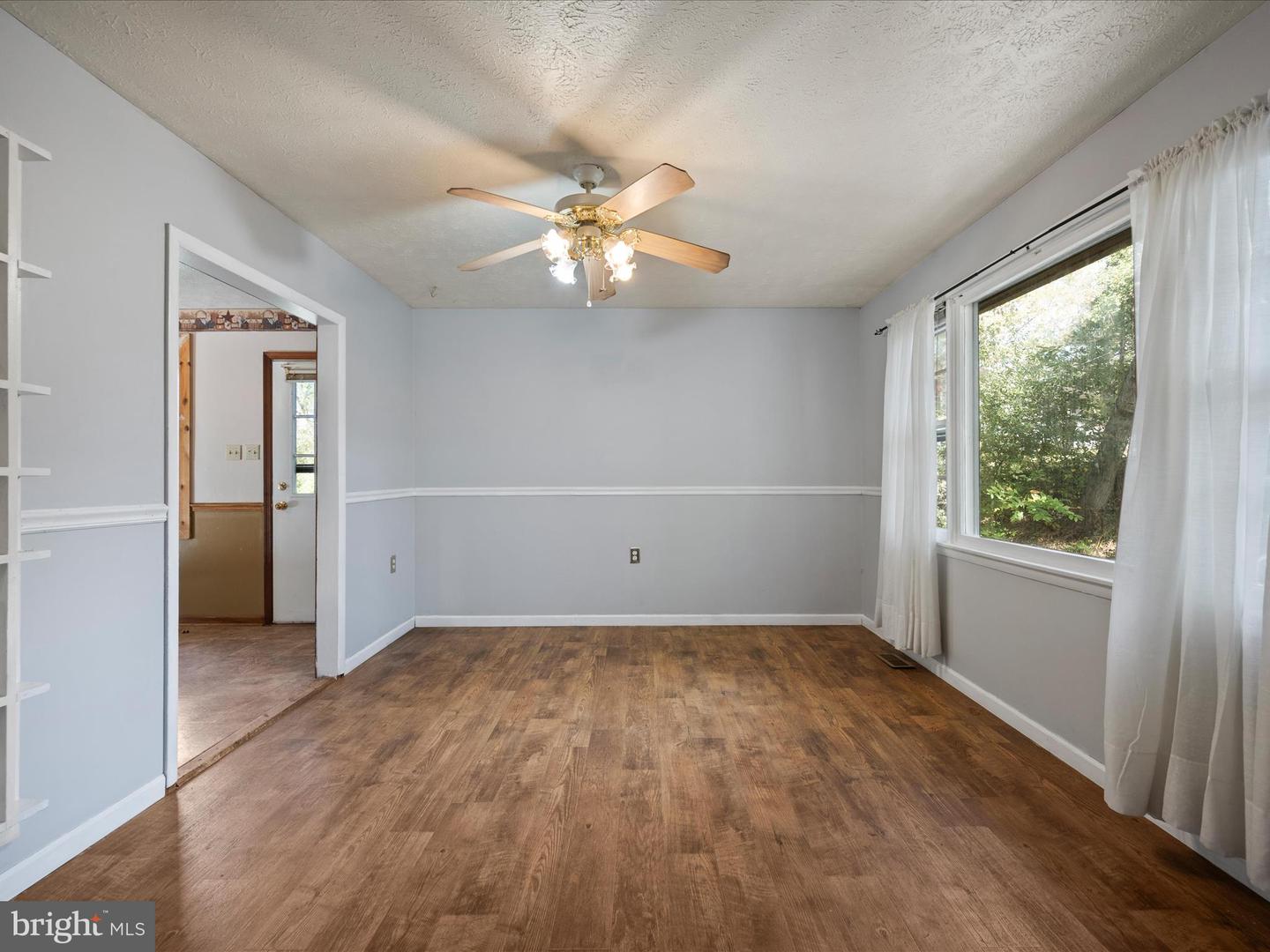 107 DALE CT, WINCHESTER, Virginia 22602, 4 Bedrooms Bedrooms, ,2 BathroomsBathrooms,Residential,For sale,107 DALE CT,VAFV2037592 MLS # VAFV2037592 107 DALE CT, WINCHESTER, Virginia 22602, 4 Bedrooms Bedrooms, ,2 BathroomsBathrooms,Residential,For sale,107 DALE CT,VAFV2037592 MLS # VAFV2037592