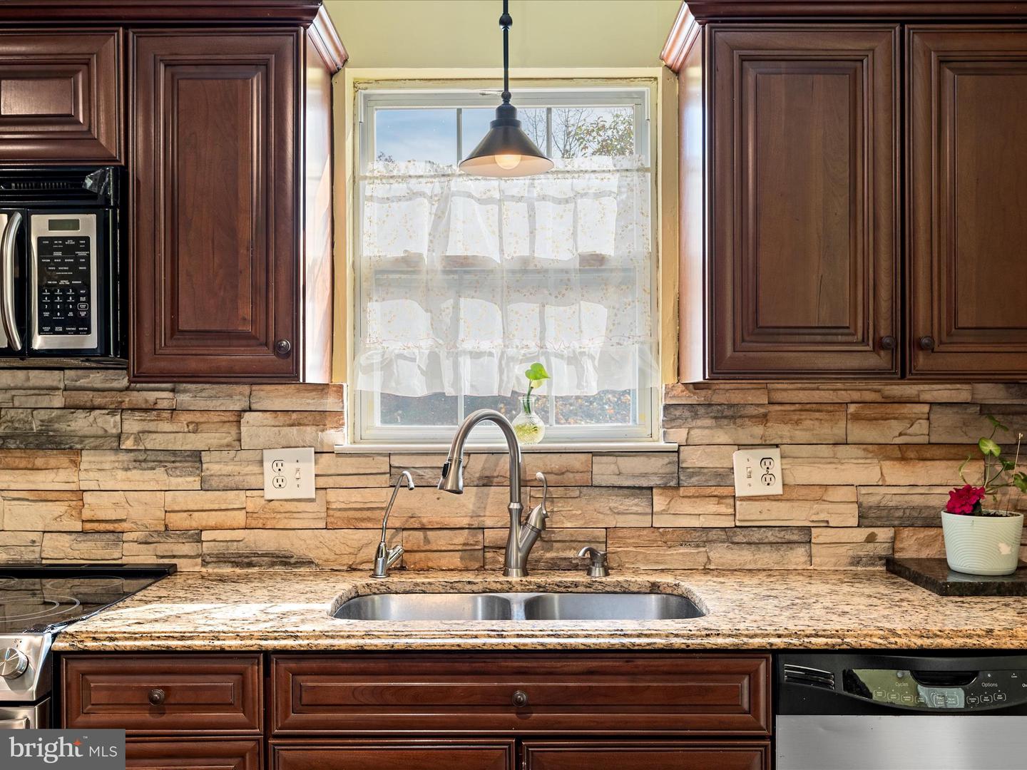 144 MORNING GLORY, WINCHESTER, Virginia 22602, 5 Bedrooms Bedrooms, 12 Rooms Rooms,4 BathroomsBathrooms,Residential,For sale,144 MORNING GLORY,VAFV2037596 MLS # VAFV2037596 144 MORNING GLORY, WINCHESTER, Virginia 22602, 5 Bedrooms Bedrooms, 12 Rooms Rooms,4 BathroomsBathrooms,Residential,For sale,144 MORNING GLORY,VAFV2037596 MLS # VAFV2037596