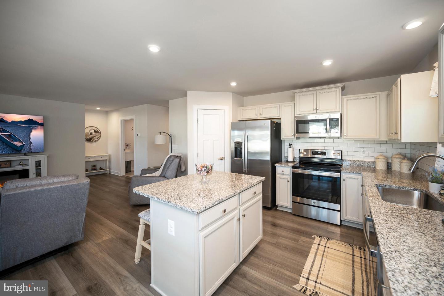 34859 MANSOURS DR, LOCUST GROVE, Virginia 22508, 3 Bedrooms Bedrooms, 14 Rooms Rooms,3 BathroomsBathrooms,Residential,For sale,34859 MANSOURS DR,VAOR2012634 MLS # VAOR2012634 34859 MANSOURS DR, LOCUST GROVE, Virginia 22508, 3 Bedrooms Bedrooms, 14 Rooms Rooms,3 BathroomsBathrooms,Residential,For sale,34859 MANSOURS DR,VAOR2012634 MLS # VAOR2012634