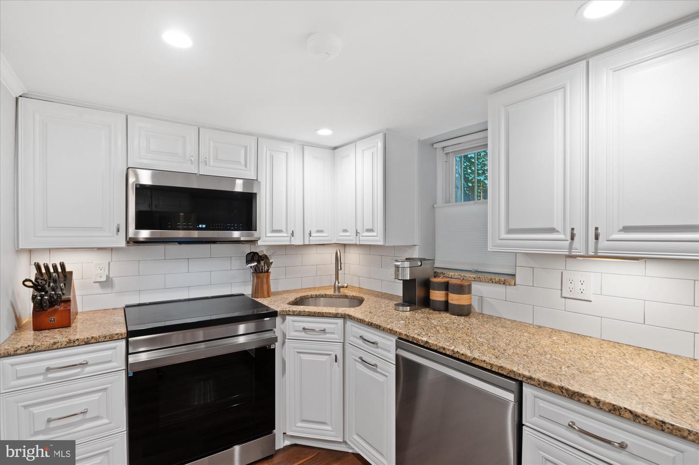 10 8TH ST SE, WASHINGTON, District Of Columbia 20003, 2 Bedrooms Bedrooms, ,1 BathroomBathrooms,Residential,For sale,10 8TH ST SE,DCDC2228526 MLS # DCDC2228526 10 8TH ST SE, WASHINGTON, District Of Columbia 20003, 2 Bedrooms Bedrooms, ,1 BathroomBathrooms,Residential,For sale,10 8TH ST SE,DCDC2228526 MLS # DCDC2228526