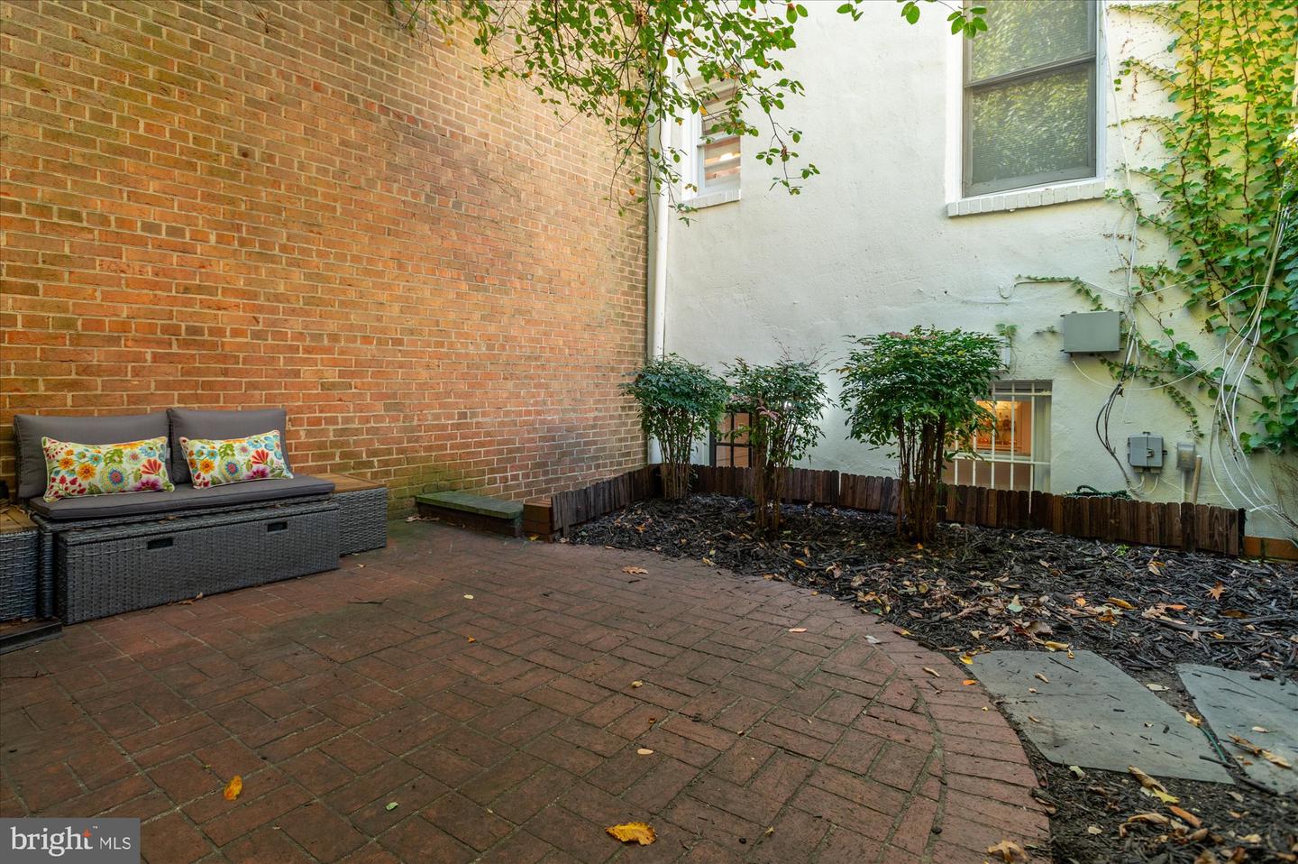 10 8TH ST SE, WASHINGTON, District Of Columbia 20003, 2 Bedrooms Bedrooms, ,1 BathroomBathrooms,Residential,For sale,10 8TH ST SE,DCDC2228526 MLS # DCDC2228526 10 8TH ST SE, WASHINGTON, District Of Columbia 20003, 2 Bedrooms Bedrooms, ,1 BathroomBathrooms,Residential,For sale,10 8TH ST SE,DCDC2228526 MLS # DCDC2228526