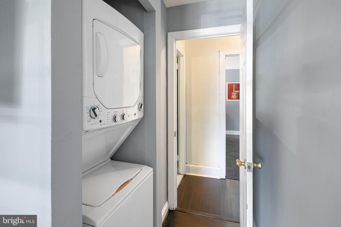 1700 W ABINGDON DR #103, ALEXANDRIA, Virginia 22314, 2 Bedrooms Bedrooms, ,1 BathroomBathrooms,Residential,For sale,1700 W ABINGDON DR #103,VAAX2051216 MLS # VAAX2051216 1700 W ABINGDON DR #103, ALEXANDRIA, Virginia 22314, 2 Bedrooms Bedrooms, ,1 BathroomBathrooms,Residential,For sale,1700 W ABINGDON DR #103,VAAX2051216 MLS # VAAX2051216