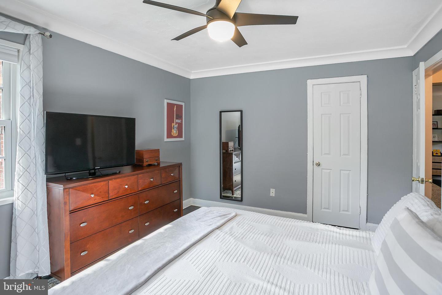 1700 W ABINGDON DR #103, ALEXANDRIA, Virginia 22314, 2 Bedrooms Bedrooms, ,1 BathroomBathrooms,Residential,For sale,1700 W ABINGDON DR #103,VAAX2051216 MLS # VAAX2051216 1700 W ABINGDON DR #103, ALEXANDRIA, Virginia 22314, 2 Bedrooms Bedrooms, ,1 BathroomBathrooms,Residential,For sale,1700 W ABINGDON DR #103,VAAX2051216 MLS # VAAX2051216