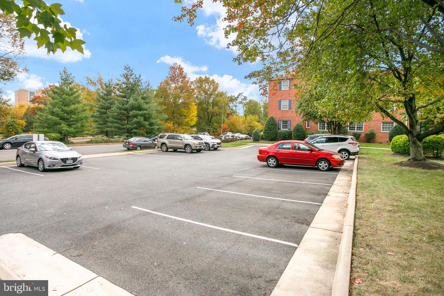 1700 W ABINGDON DR #103, ALEXANDRIA, Virginia 22314, 2 Bedrooms Bedrooms, ,1 BathroomBathrooms,Residential,For sale,1700 W ABINGDON DR #103,VAAX2051216 MLS # VAAX2051216 1700 W ABINGDON DR #103, ALEXANDRIA, Virginia 22314, 2 Bedrooms Bedrooms, ,1 BathroomBathrooms,Residential,For sale,1700 W ABINGDON DR #103,VAAX2051216 MLS # VAAX2051216