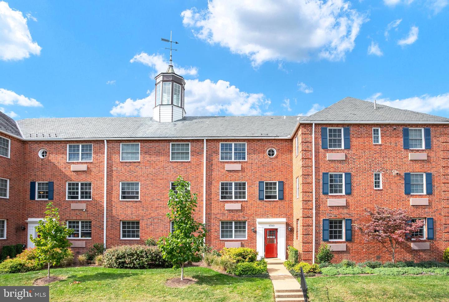 1700 W ABINGDON DR #103, ALEXANDRIA, Virginia 22314, 2 Bedrooms Bedrooms, ,1 BathroomBathrooms,Residential,For sale,1700 W ABINGDON DR #103,VAAX2051216 MLS # VAAX2051216 1700 W ABINGDON DR #103, ALEXANDRIA, Virginia 22314, 2 Bedrooms Bedrooms, ,1 BathroomBathrooms,Residential,For sale,1700 W ABINGDON DR #103,VAAX2051216 MLS # VAAX2051216