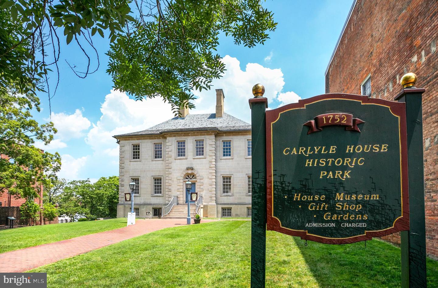 1700 W ABINGDON DR #103, ALEXANDRIA, Virginia 22314, 2 Bedrooms Bedrooms, ,1 BathroomBathrooms,Residential,For sale,1700 W ABINGDON DR #103,VAAX2051216 MLS # VAAX2051216 1700 W ABINGDON DR #103, ALEXANDRIA, Virginia 22314, 2 Bedrooms Bedrooms, ,1 BathroomBathrooms,Residential,For sale,1700 W ABINGDON DR #103,VAAX2051216 MLS # VAAX2051216