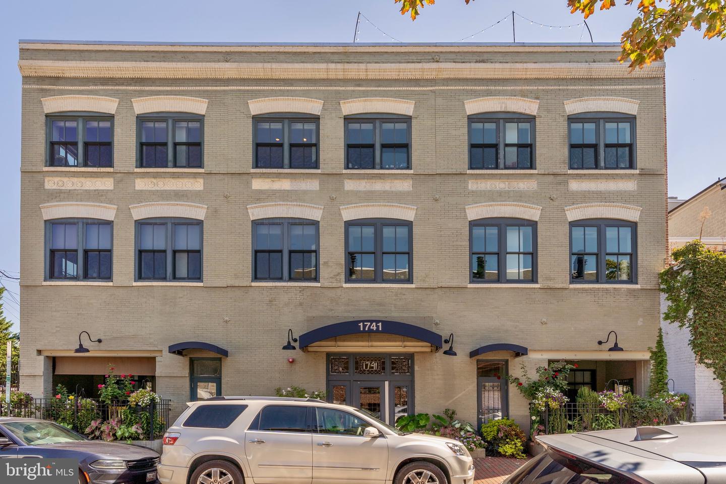 1741 JOHNSON AVE NW #301, WASHINGTON, District Of Columbia 20009, 2 Bedrooms Bedrooms, ,2 BathroomsBathrooms,Residential,For sale,1741 JOHNSON AVE NW #301,DCDC2229240 MLS # DCDC2229240 1741 JOHNSON AVE NW #301, WASHINGTON, District Of Columbia 20009, 2 Bedrooms Bedrooms, ,2 BathroomsBathrooms,Residential,For sale,1741 JOHNSON AVE NW #301,DCDC2229240 MLS # DCDC2229240