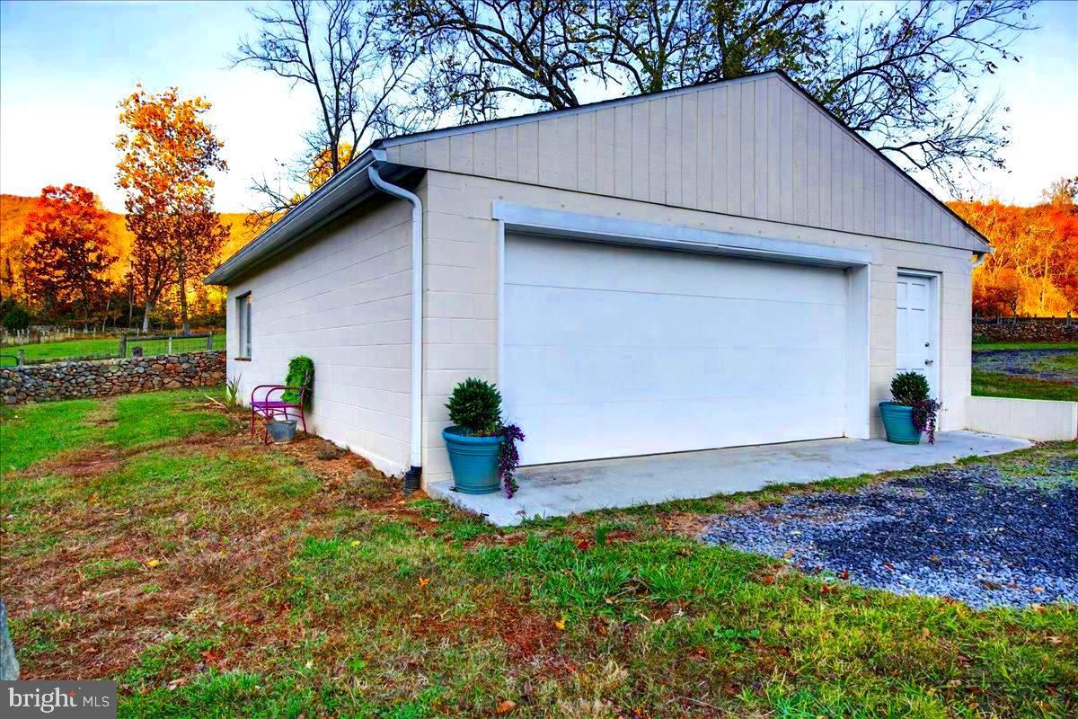 290 RILEY HOLLOW RD, HUNTLY, Virginia 22640, 3 Bedrooms Bedrooms, ,3 BathroomsBathrooms,Residential,For sale,290 RILEY HOLLOW RD,VARP2002360 MLS # VARP2002360 290 RILEY HOLLOW RD, HUNTLY, Virginia 22640, 3 Bedrooms Bedrooms, ,3 BathroomsBathrooms,Residential,For sale,290 RILEY HOLLOW RD,VARP2002360 MLS # VARP2002360