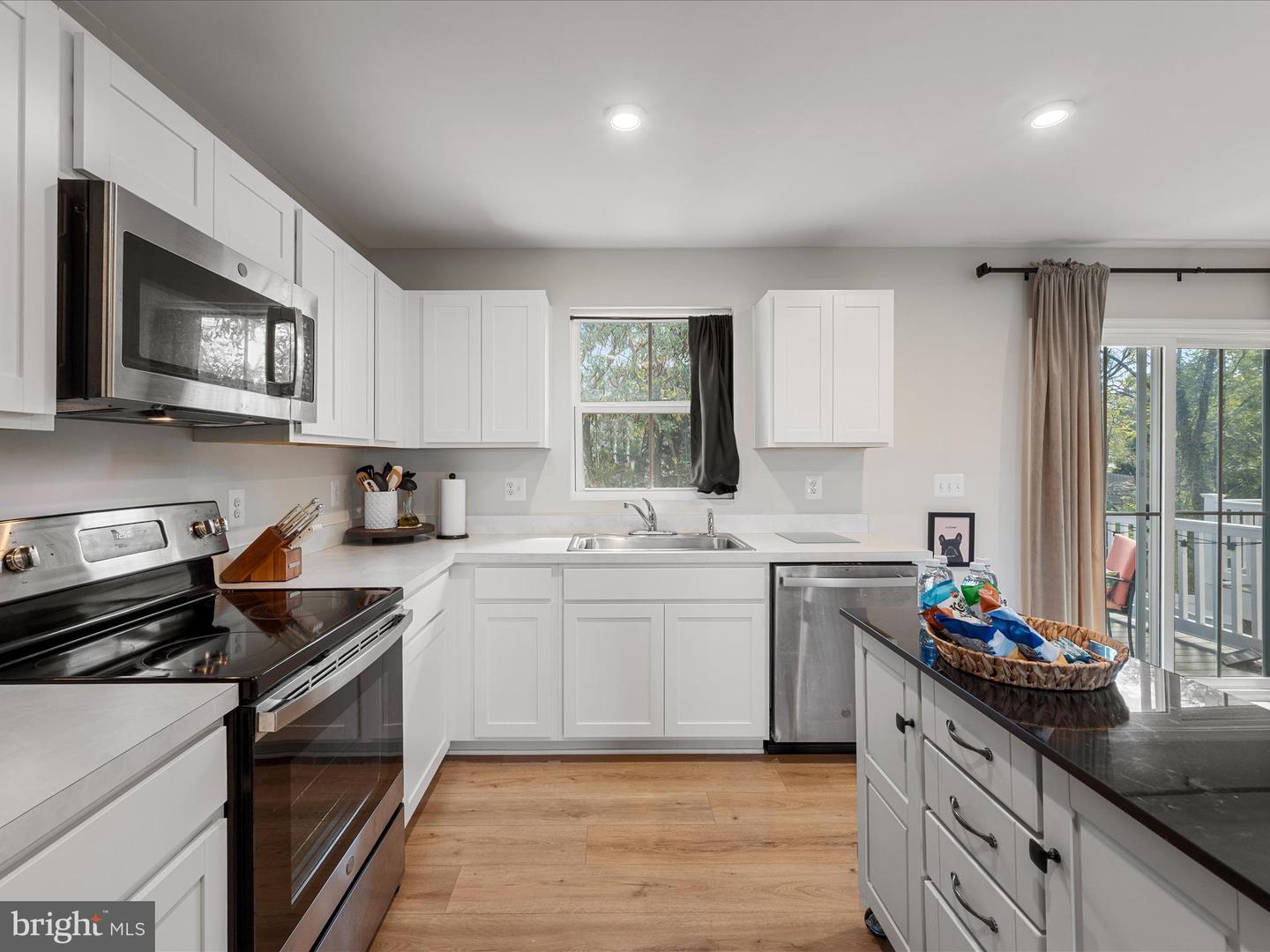 119 KENSINGTON CIR, MIDDLETOWN, Virginia 22645, 3 Bedrooms Bedrooms, ,2 BathroomsBathrooms,Residential,For sale,119 KENSINGTON CIR,VAFV2037714 MLS # VAFV2037714 119 KENSINGTON CIR, MIDDLETOWN, Virginia 22645, 3 Bedrooms Bedrooms, ,2 BathroomsBathrooms,Residential,For sale,119 KENSINGTON CIR,VAFV2037714 MLS # VAFV2037714