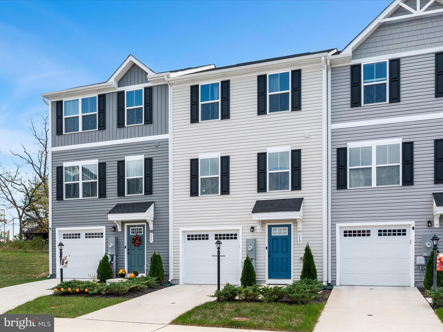 119 KENSINGTON CIR, MIDDLETOWN, Virginia 22645, 3 Bedrooms Bedrooms, ,2 BathroomsBathrooms,Residential,For sale,119 KENSINGTON CIR,VAFV2037714 MLS # VAFV2037714 119 KENSINGTON CIR, MIDDLETOWN, Virginia 22645, 3 Bedrooms Bedrooms, ,2 BathroomsBathrooms,Residential,For sale,119 KENSINGTON CIR,VAFV2037714 MLS # VAFV2037714