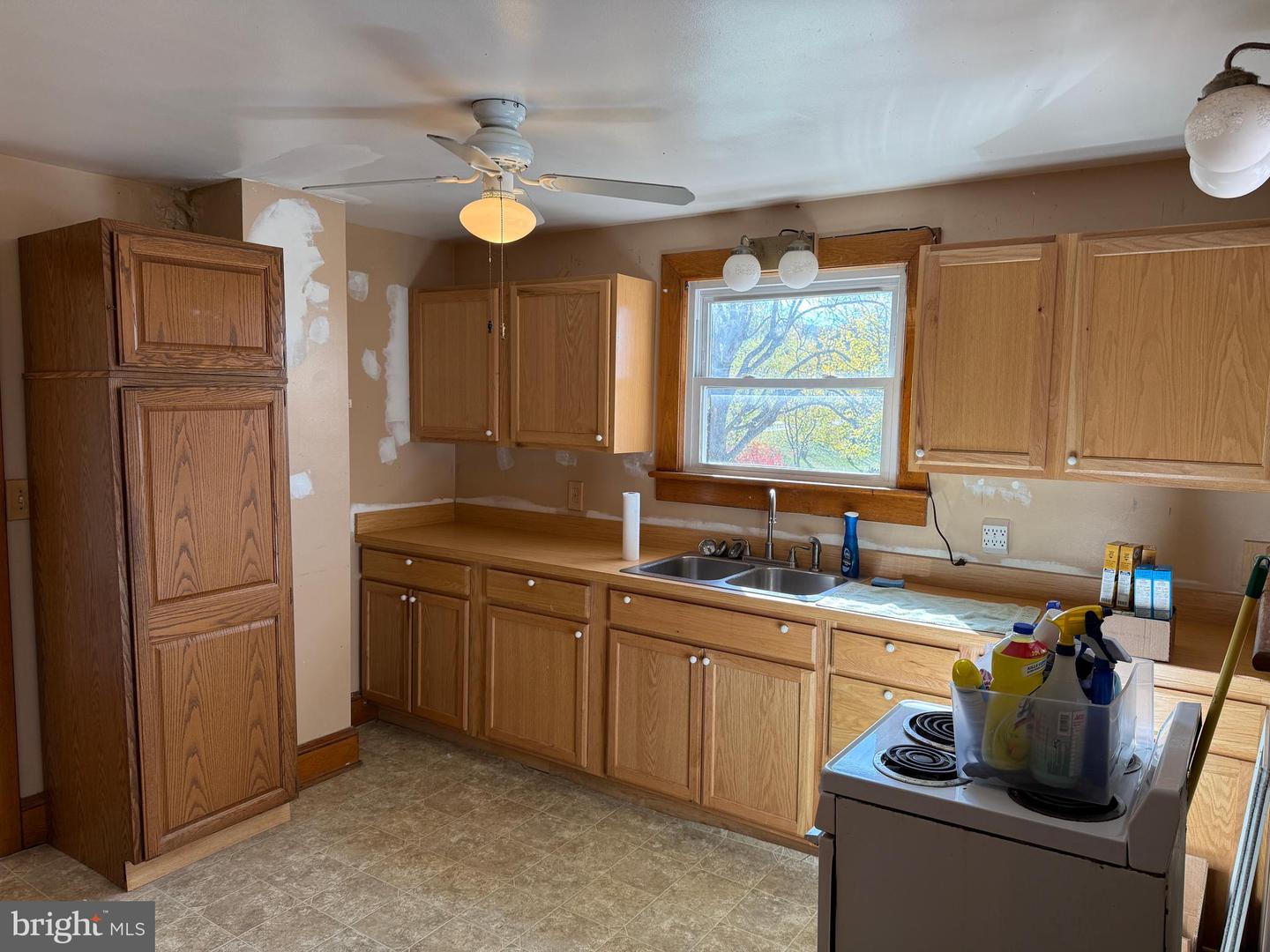 13175 OLD VALLEY PIKE, EDINBURG, Virginia 22824, 4 Bedrooms Bedrooms, ,1 BathroomBathrooms,Residential,For sale,13175 OLD VALLEY PIKE,VASH2012876 MLS # VASH2012876 13175 OLD VALLEY PIKE, EDINBURG, Virginia 22824, 4 Bedrooms Bedrooms, ,1 BathroomBathrooms,Residential,For sale,13175 OLD VALLEY PIKE,VASH2012876 MLS # VASH2012876