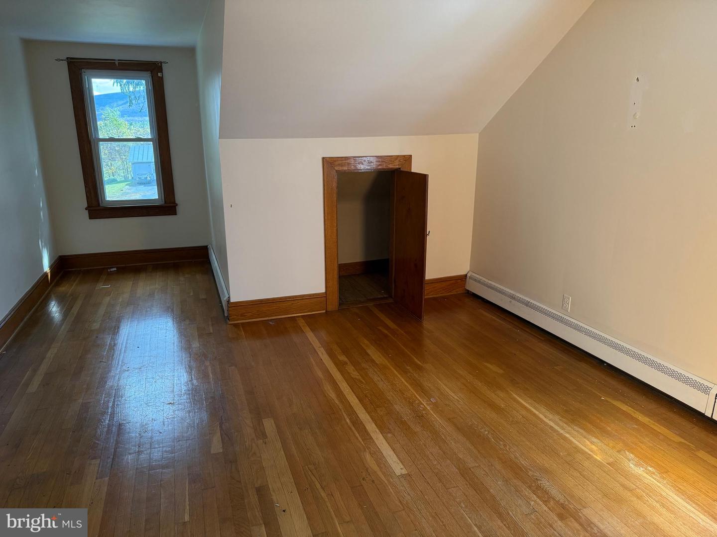 13175 OLD VALLEY PIKE, EDINBURG, Virginia 22824, 4 Bedrooms Bedrooms, ,1 BathroomBathrooms,Residential,For sale,13175 OLD VALLEY PIKE,VASH2012876 MLS # VASH2012876 13175 OLD VALLEY PIKE, EDINBURG, Virginia 22824, 4 Bedrooms Bedrooms, ,1 BathroomBathrooms,Residential,For sale,13175 OLD VALLEY PIKE,VASH2012876 MLS # VASH2012876