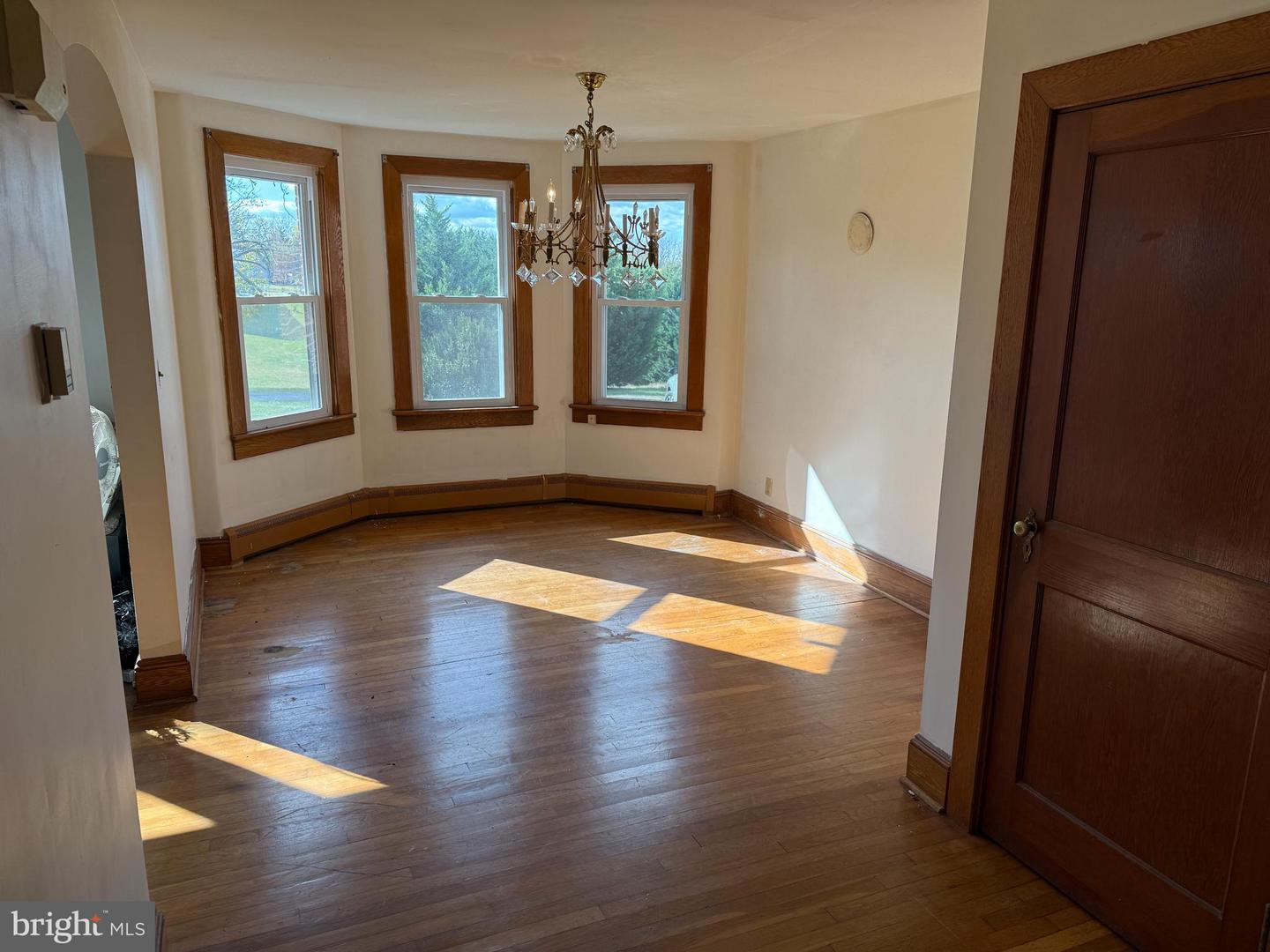 13175 OLD VALLEY PIKE, EDINBURG, Virginia 22824, 4 Bedrooms Bedrooms, ,1 BathroomBathrooms,Residential,For sale,13175 OLD VALLEY PIKE,VASH2012876 MLS # VASH2012876 13175 OLD VALLEY PIKE, EDINBURG, Virginia 22824, 4 Bedrooms Bedrooms, ,1 BathroomBathrooms,Residential,For sale,13175 OLD VALLEY PIKE,VASH2012876 MLS # VASH2012876