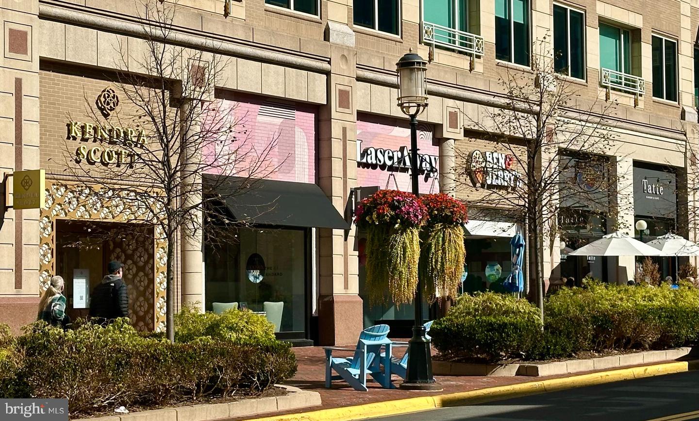 11775 STRATFORD HOUSE PL #206, RESTON, Virginia 20190, 2 Bedrooms Bedrooms, ,2 BathroomsBathrooms,Residential,For sale,11775 STRATFORD HOUSE PL #206,VAFX2276562 MLS # VAFX2276562 11775 STRATFORD HOUSE PL #206, RESTON, Virginia 20190, 2 Bedrooms Bedrooms, ,2 BathroomsBathrooms,Residential,For sale,11775 STRATFORD HOUSE PL #206,VAFX2276562 MLS # VAFX2276562