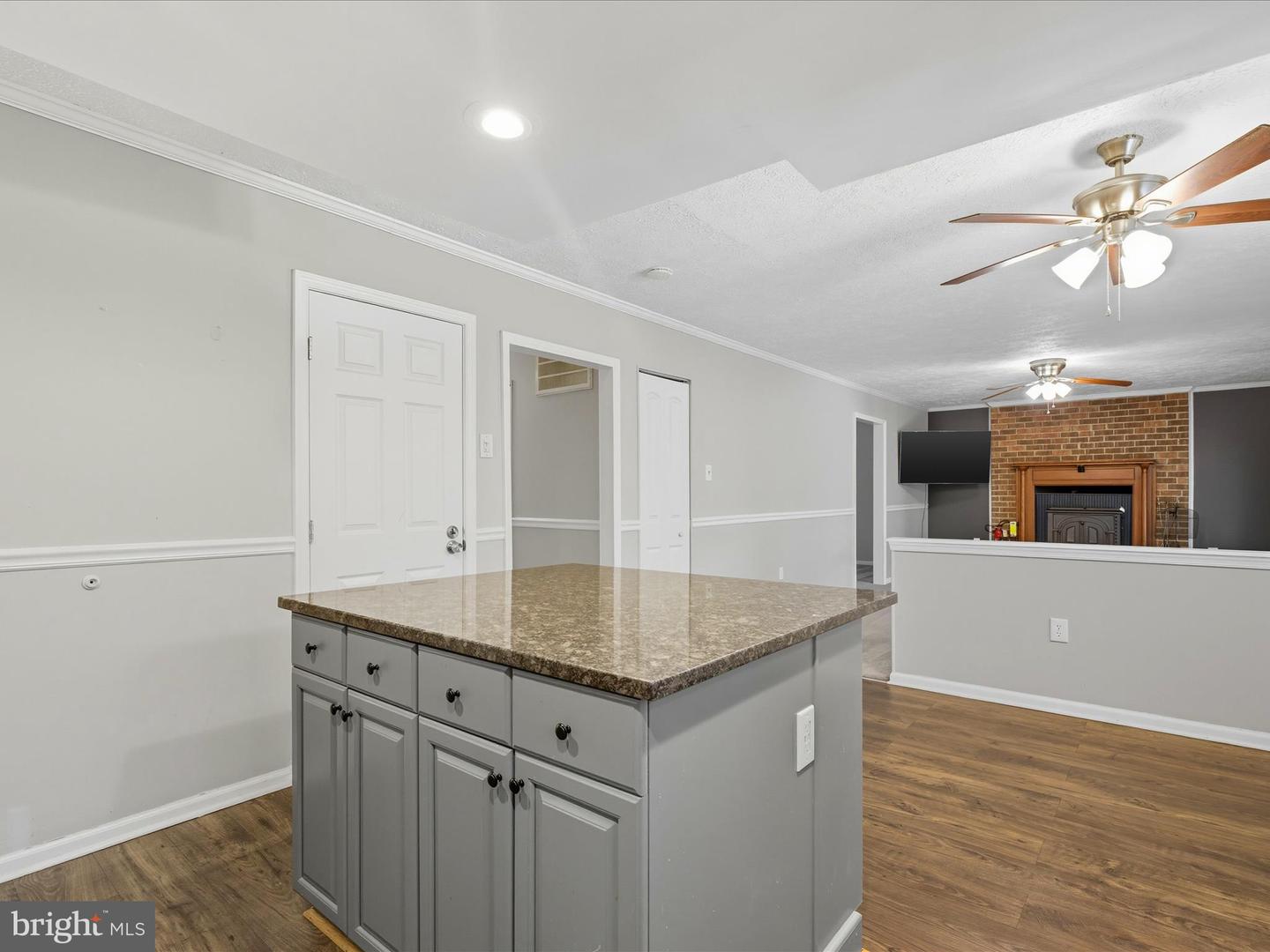 15084 GREENMOUNT DR, WOODBRIDGE, Virginia 22193, 5 Bedrooms Bedrooms, ,3 BathroomsBathrooms,Residential,For sale,15084 GREENMOUNT DR,VAPW2106848 MLS # VAPW2106848 15084 GREENMOUNT DR, WOODBRIDGE, Virginia 22193, 5 Bedrooms Bedrooms, ,3 BathroomsBathrooms,Residential,For sale,15084 GREENMOUNT DR,VAPW2106848 MLS # VAPW2106848