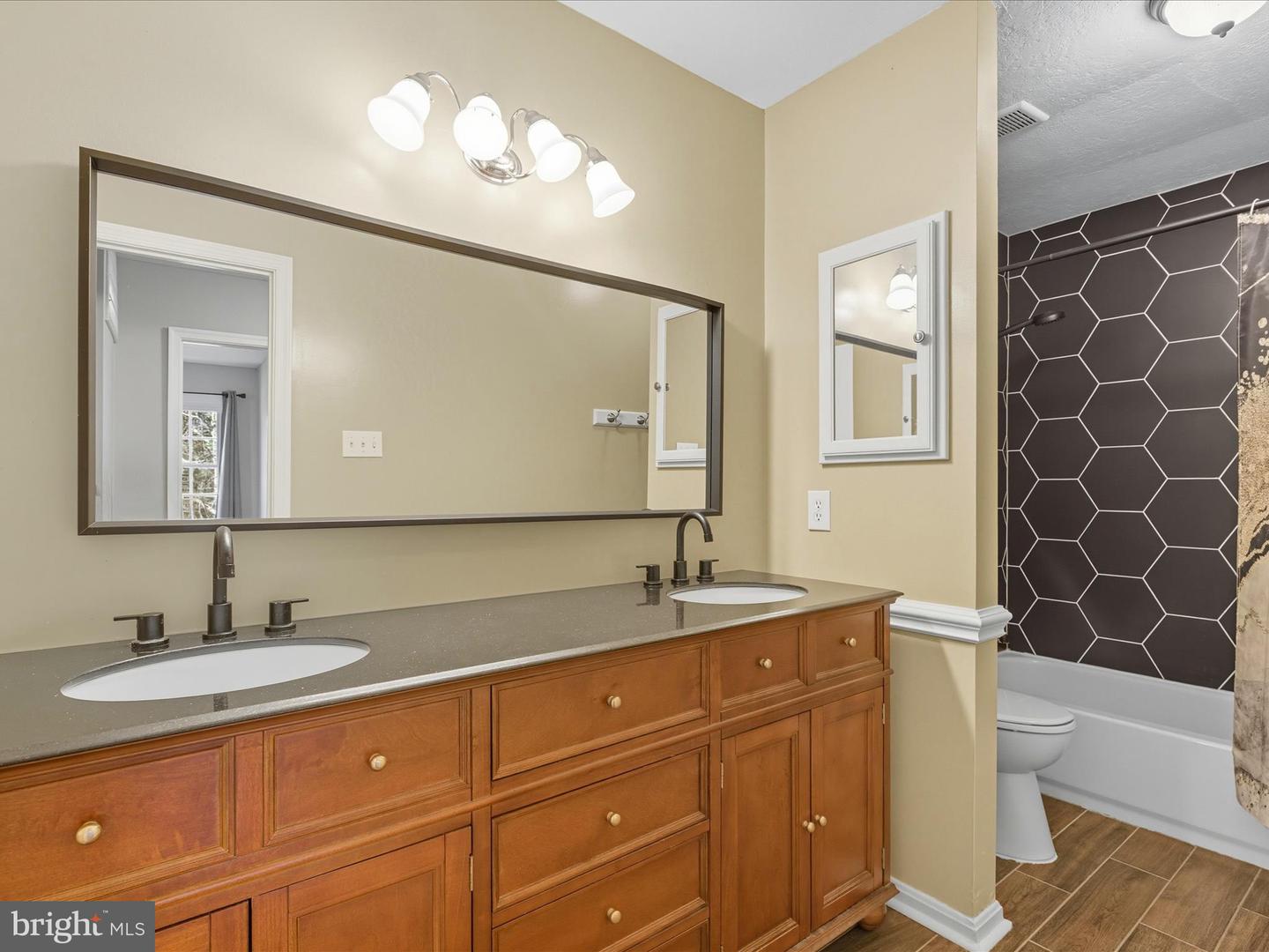 15084 GREENMOUNT DR, WOODBRIDGE, Virginia 22193, 5 Bedrooms Bedrooms, ,3 BathroomsBathrooms,Residential,For sale,15084 GREENMOUNT DR,VAPW2106848 MLS # VAPW2106848 15084 GREENMOUNT DR, WOODBRIDGE, Virginia 22193, 5 Bedrooms Bedrooms, ,3 BathroomsBathrooms,Residential,For sale,15084 GREENMOUNT DR,VAPW2106848 MLS # VAPW2106848