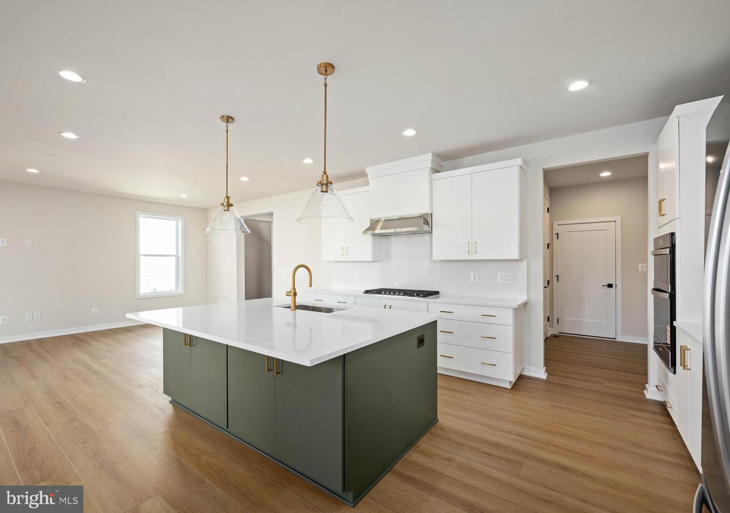 41672 OAK BEND CT, ALDIE, Virginia 20105, 5 Bedrooms Bedrooms, ,4 BathroomsBathrooms,Residential,For sale,41672 OAK BEND CT,VALO2109812 MLS # VALO2109812