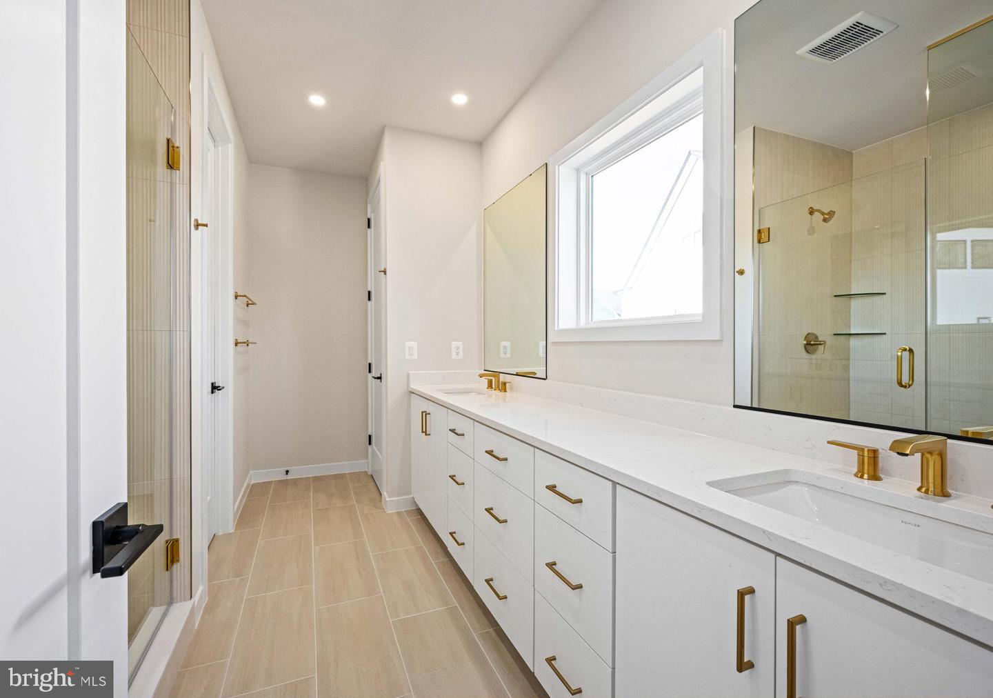 41672 OAK BEND CT, ALDIE, Virginia 20105, 5 Bedrooms Bedrooms, ,4 BathroomsBathrooms,Residential,For sale,41672 OAK BEND CT,VALO2109812 MLS # VALO2109812