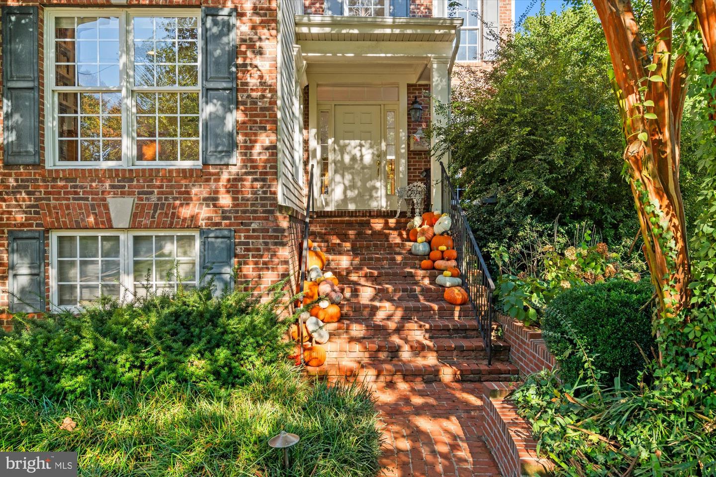 8413 W BOULEVARD DR, ALEXANDRIA, Virginia 22308, 4 Bedrooms Bedrooms, ,4 BathroomsBathrooms,Residential,For sale,8413 W BOULEVARD DR,VAFX2276716 MLS # VAFX2276716 8413 W BOULEVARD DR, ALEXANDRIA, Virginia 22308, 4 Bedrooms Bedrooms, ,4 BathroomsBathrooms,Residential,For sale,8413 W BOULEVARD DR,VAFX2276716 MLS # VAFX2276716