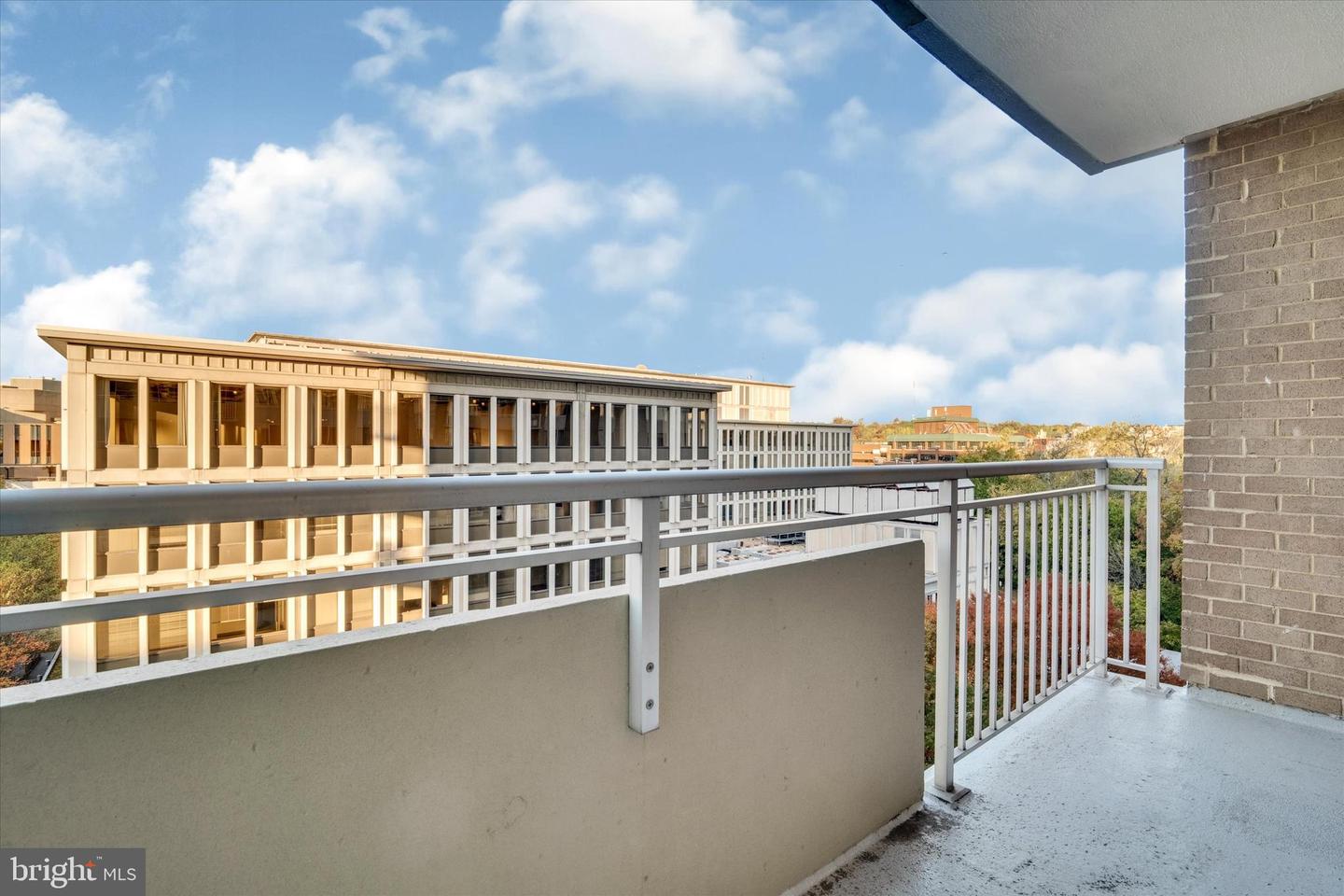 3001 VEAZEY TERR NW #1008, WASHINGTON, District Of Columbia 20008, 2 Bedrooms Bedrooms, ,2 BathroomsBathrooms,Residential,For sale,3001 VEAZEY TERR NW #1008,DCDC2229336 MLS # DCDC2229336 3001 VEAZEY TERR NW #1008, WASHINGTON, District Of Columbia 20008, 2 Bedrooms Bedrooms, ,2 BathroomsBathrooms,Residential,For sale,3001 VEAZEY TERR NW #1008,DCDC2229336 MLS # DCDC2229336