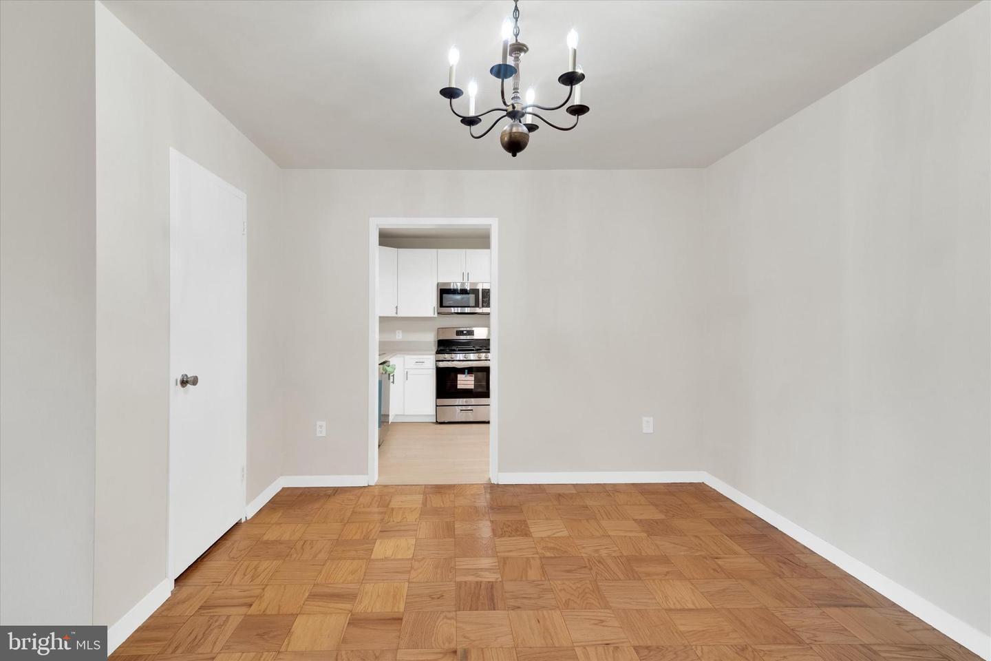 3001 VEAZEY TERR NW #1008, WASHINGTON, District Of Columbia 20008, 2 Bedrooms Bedrooms, ,2 BathroomsBathrooms,Residential,For sale,3001 VEAZEY TERR NW #1008,DCDC2229336 MLS # DCDC2229336 3001 VEAZEY TERR NW #1008, WASHINGTON, District Of Columbia 20008, 2 Bedrooms Bedrooms, ,2 BathroomsBathrooms,Residential,For sale,3001 VEAZEY TERR NW #1008,DCDC2229336 MLS # DCDC2229336