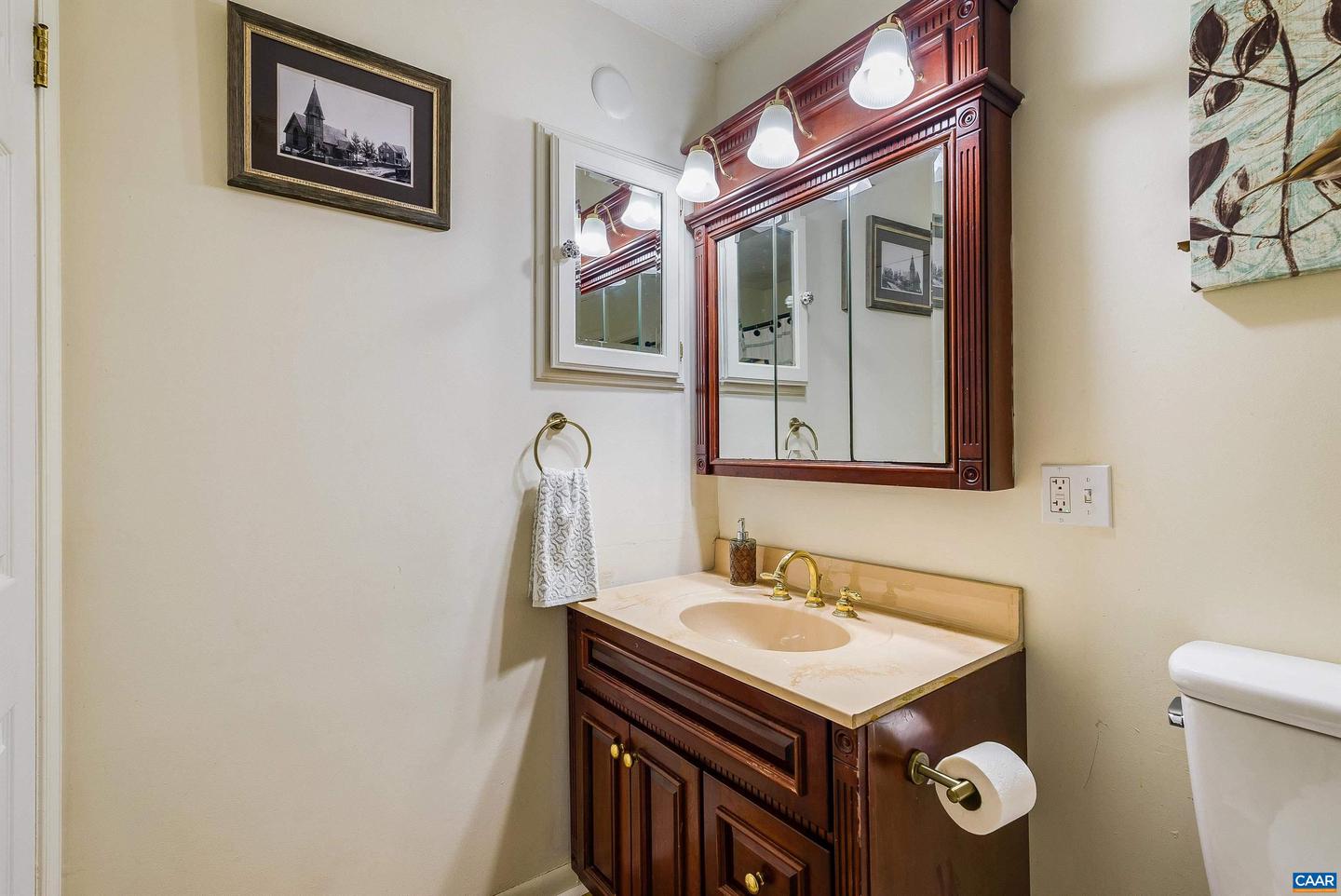 16831 RUNIONS CREEK RD, BROADWAY, Virginia 22815, 2 Bedrooms Bedrooms, ,1 BathroomBathrooms,Residential,For sale,16831 RUNIONS CREEK RD,670509 MLS # 670509 16831 RUNIONS CREEK RD, BROADWAY, Virginia 22815, 2 Bedrooms Bedrooms, ,1 BathroomBathrooms,Residential,For sale,16831 RUNIONS CREEK RD,670509 MLS # 670509