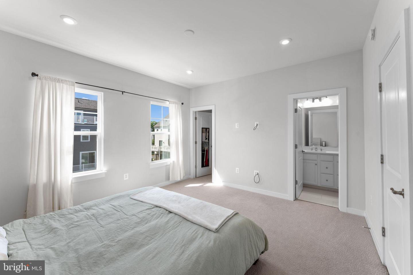 1783 HICKORY WOODS RD, DUMFRIES, Virginia 22026, 4 Bedrooms Bedrooms, 8 Rooms Rooms,3 BathroomsBathrooms,Residential,For sale,1783 HICKORY WOODS RD,VAPW2106884 MLS # VAPW2106884 1783 HICKORY WOODS RD, DUMFRIES, Virginia 22026, 4 Bedrooms Bedrooms, 8 Rooms Rooms,3 BathroomsBathrooms,Residential,For sale,1783 HICKORY WOODS RD,VAPW2106884 MLS # VAPW2106884