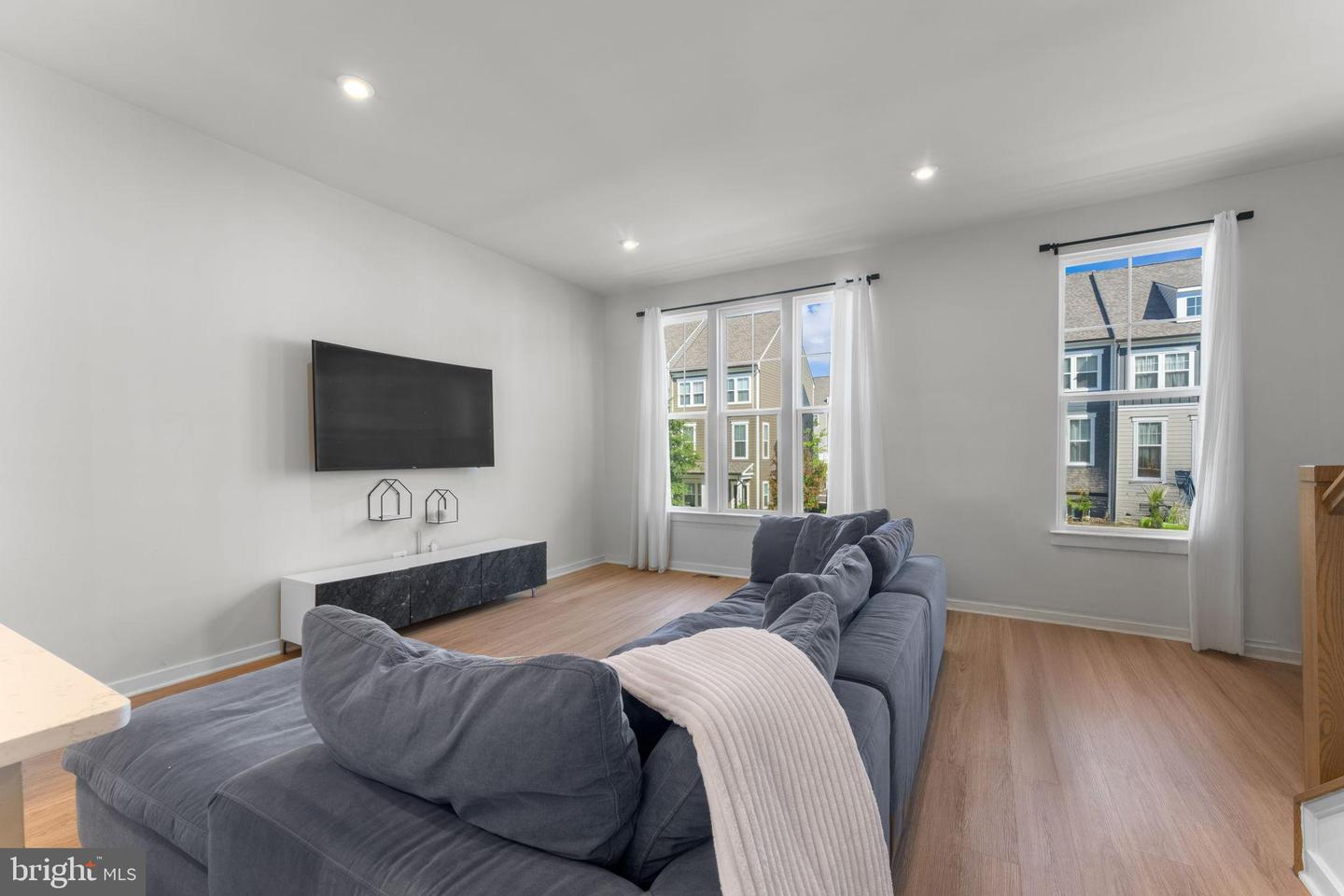 1783 HICKORY WOODS RD, DUMFRIES, Virginia 22026, 4 Bedrooms Bedrooms, 8 Rooms Rooms,3 BathroomsBathrooms,Residential,For sale,1783 HICKORY WOODS RD,VAPW2106884 MLS # VAPW2106884 1783 HICKORY WOODS RD, DUMFRIES, Virginia 22026, 4 Bedrooms Bedrooms, 8 Rooms Rooms,3 BathroomsBathrooms,Residential,For sale,1783 HICKORY WOODS RD,VAPW2106884 MLS # VAPW2106884