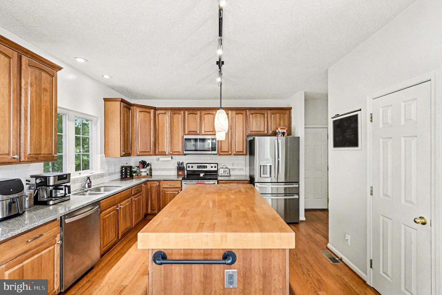 8261 CHASE LN, KING GEORGE, Virginia 22485, 5 Bedrooms Bedrooms, ,3 BathroomsBathrooms,Residential,For sale,8261 CHASE LN,VAKG2007212 MLS # VAKG2007212 8261 CHASE LN, KING GEORGE, Virginia 22485, 5 Bedrooms Bedrooms, ,3 BathroomsBathrooms,Residential,For sale,8261 CHASE LN,VAKG2007212 MLS # VAKG2007212