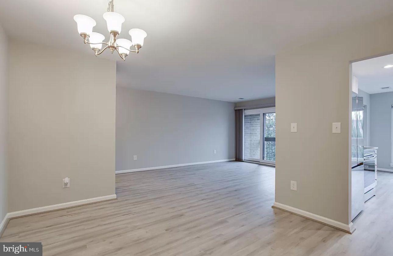 565 FLORIDA AVE #201, HERNDON, Virginia 20170, 2 Bedrooms Bedrooms, ,2 BathroomsBathrooms,Residential,For sale,565 FLORIDA AVE #201,VAFX2276758 MLS # VAFX2276758 565 FLORIDA AVE #201, HERNDON, Virginia 20170, 2 Bedrooms Bedrooms, ,2 BathroomsBathrooms,Residential,For sale,565 FLORIDA AVE #201,VAFX2276758 MLS # VAFX2276758