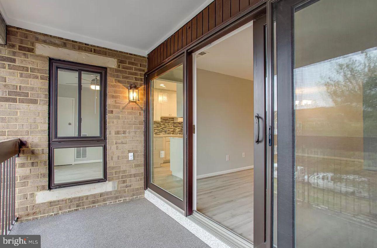 565 FLORIDA AVE #201, HERNDON, Virginia 20170, 2 Bedrooms Bedrooms, ,2 BathroomsBathrooms,Residential,For sale,565 FLORIDA AVE #201,VAFX2276758 MLS # VAFX2276758 565 FLORIDA AVE #201, HERNDON, Virginia 20170, 2 Bedrooms Bedrooms, ,2 BathroomsBathrooms,Residential,For sale,565 FLORIDA AVE #201,VAFX2276758 MLS # VAFX2276758