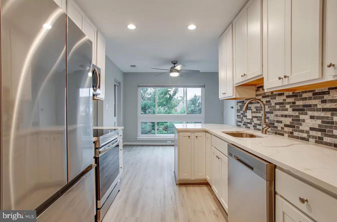 565 FLORIDA AVE #201, HERNDON, Virginia 20170, 2 Bedrooms Bedrooms, ,2 BathroomsBathrooms,Residential,For sale,565 FLORIDA AVE #201,VAFX2276758 MLS # VAFX2276758 565 FLORIDA AVE #201, HERNDON, Virginia 20170, 2 Bedrooms Bedrooms, ,2 BathroomsBathrooms,Residential,For sale,565 FLORIDA AVE #201,VAFX2276758 MLS # VAFX2276758