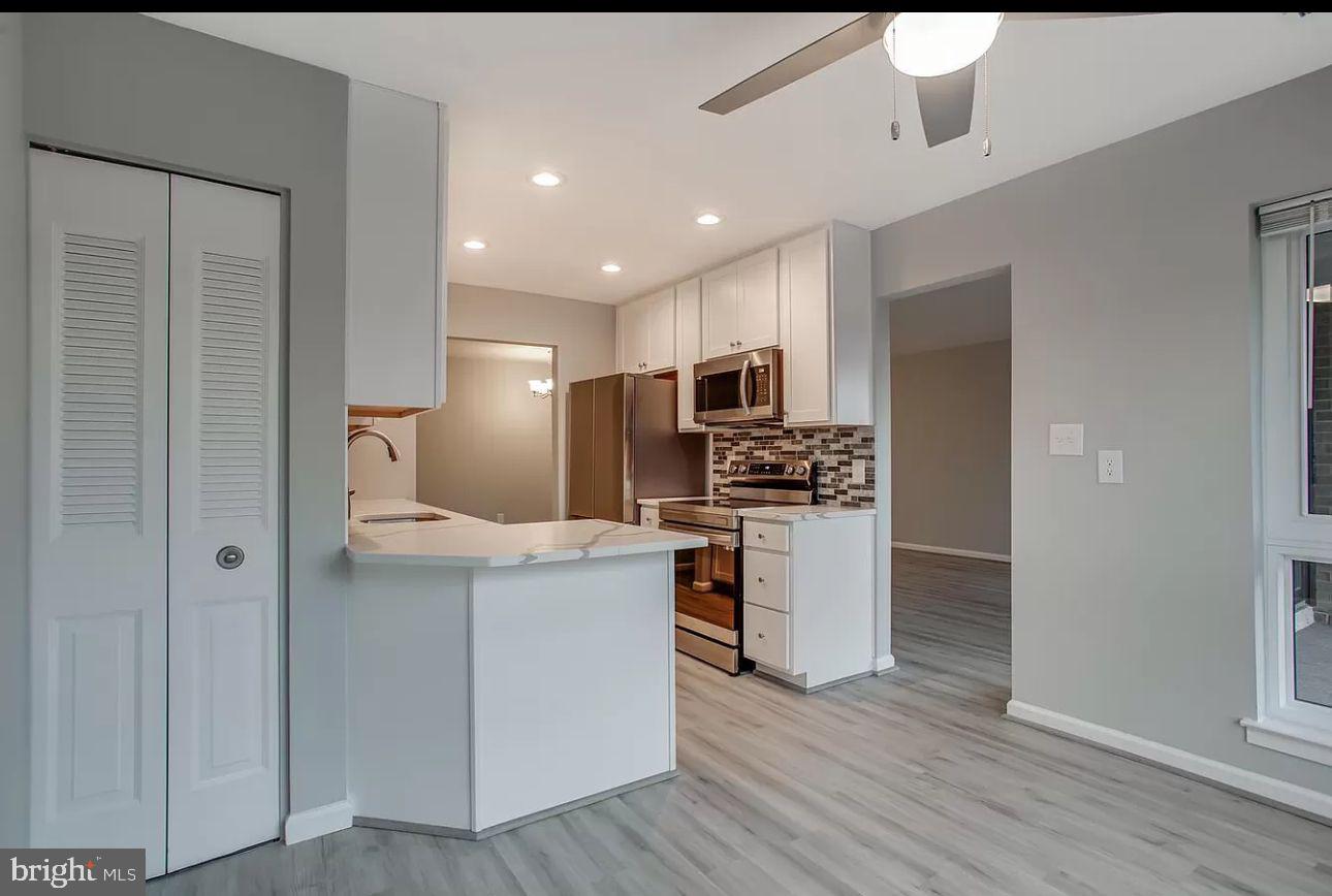 565 FLORIDA AVE #201, HERNDON, Virginia 20170, 2 Bedrooms Bedrooms, ,2 BathroomsBathrooms,Residential,For sale,565 FLORIDA AVE #201,VAFX2276758 MLS # VAFX2276758 565 FLORIDA AVE #201, HERNDON, Virginia 20170, 2 Bedrooms Bedrooms, ,2 BathroomsBathrooms,Residential,For sale,565 FLORIDA AVE #201,VAFX2276758 MLS # VAFX2276758