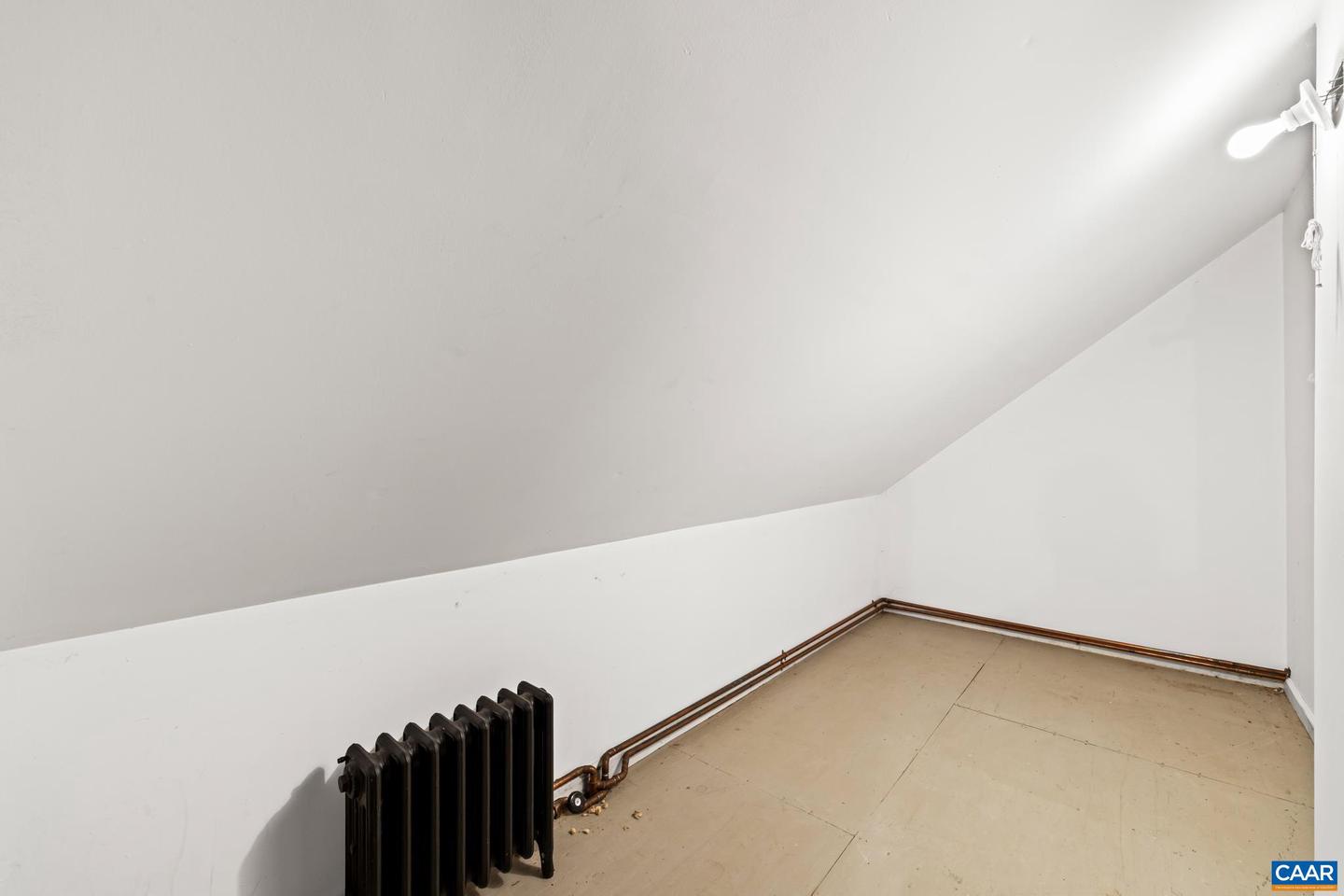 9712 OLD GREEN MOUNTAIN RD, ESMONT, Virginia 22937, 3 Bedrooms Bedrooms, ,2 BathroomsBathrooms,Residential,For sale,9712 OLD GREEN MOUNTAIN RD,670517 MLS # 670517 9712 OLD GREEN MOUNTAIN RD, ESMONT, Virginia 22937, 3 Bedrooms Bedrooms, ,2 BathroomsBathrooms,Residential,For sale,9712 OLD GREEN MOUNTAIN RD,670517 MLS # 670517