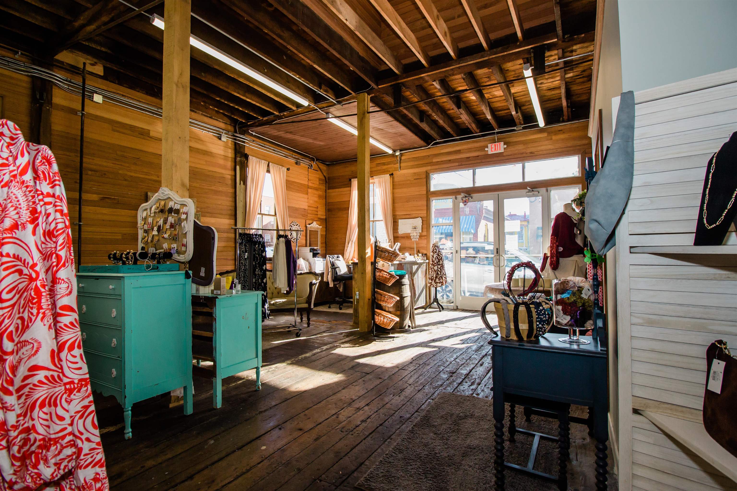 140 N MAIN ST, BROADWAY, Virginia 22815, ,Commercial,140 N MAIN ST,670534 MLS # 670534 140 N MAIN ST, BROADWAY, Virginia 22815, ,Commercial,140 N MAIN ST,670534 MLS # 670534