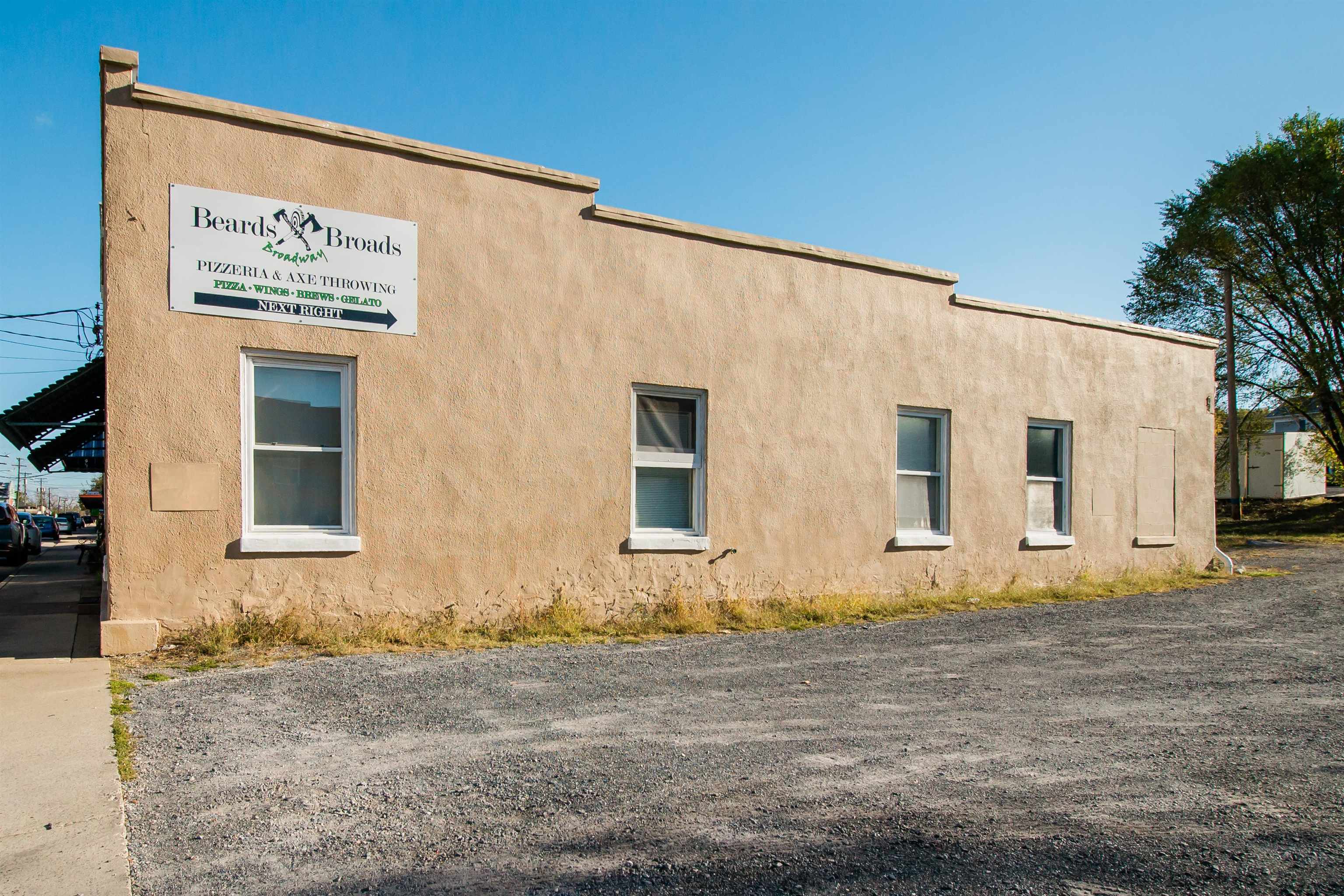 137 N MAIN ST, BROADWAY, Virginia 22815, ,Commercial,137 N MAIN ST,670537 MLS # 670537