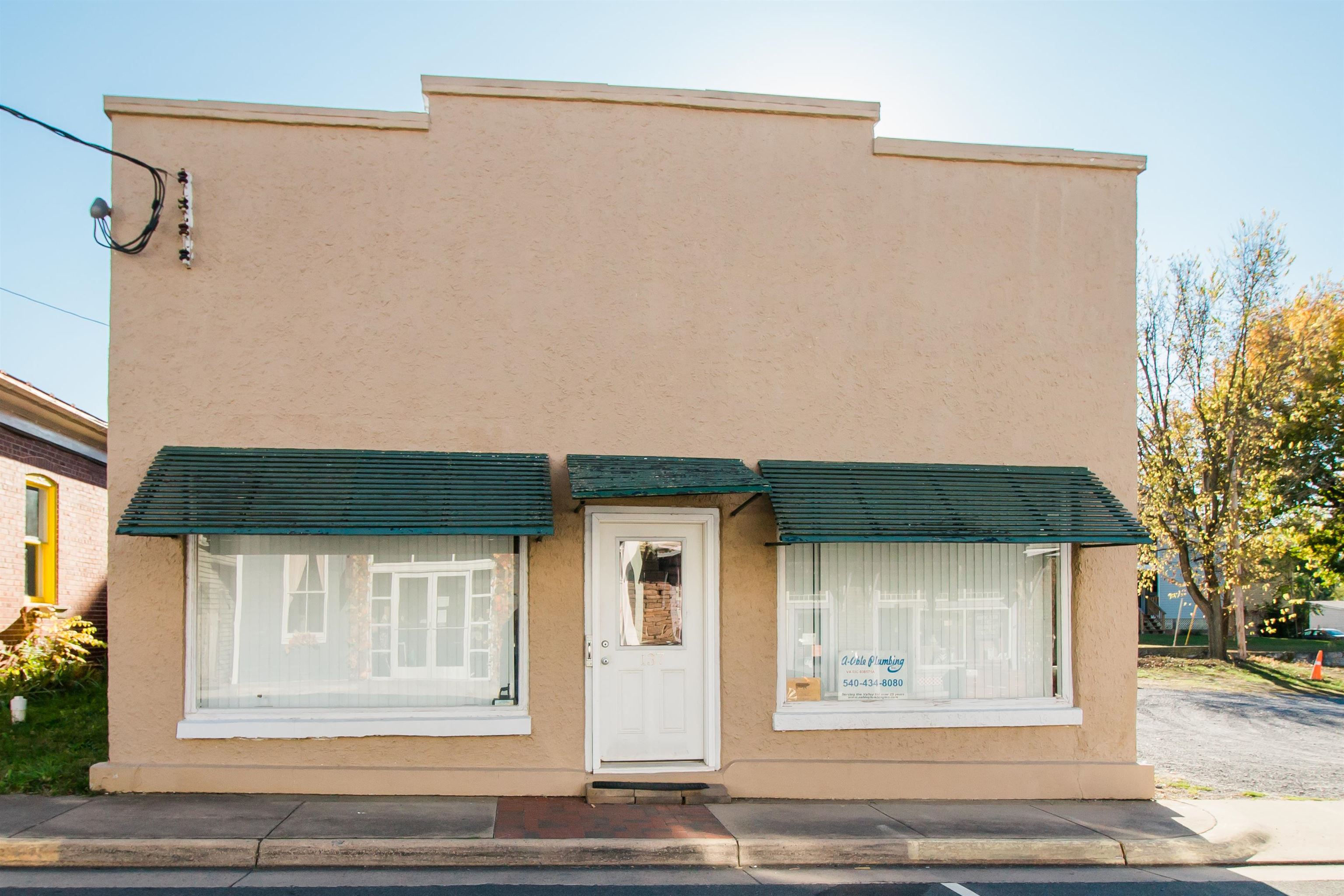 137 N MAIN ST, BROADWAY, Virginia 22815, ,Commercial,137 N MAIN ST,670537 MLS # 670537